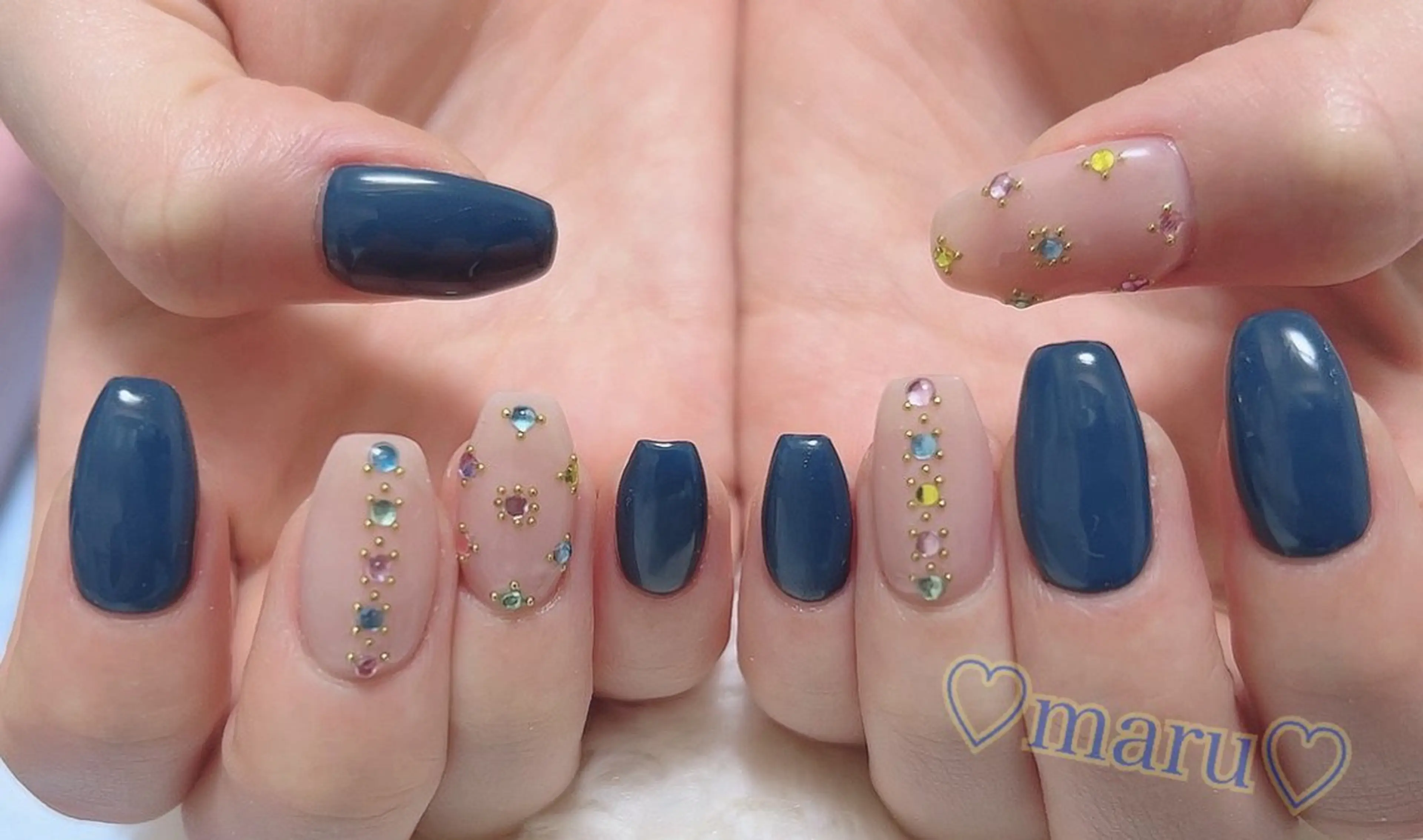 ネイル ハンドネイル フットネイル まるみ ♡のネイルデザイン