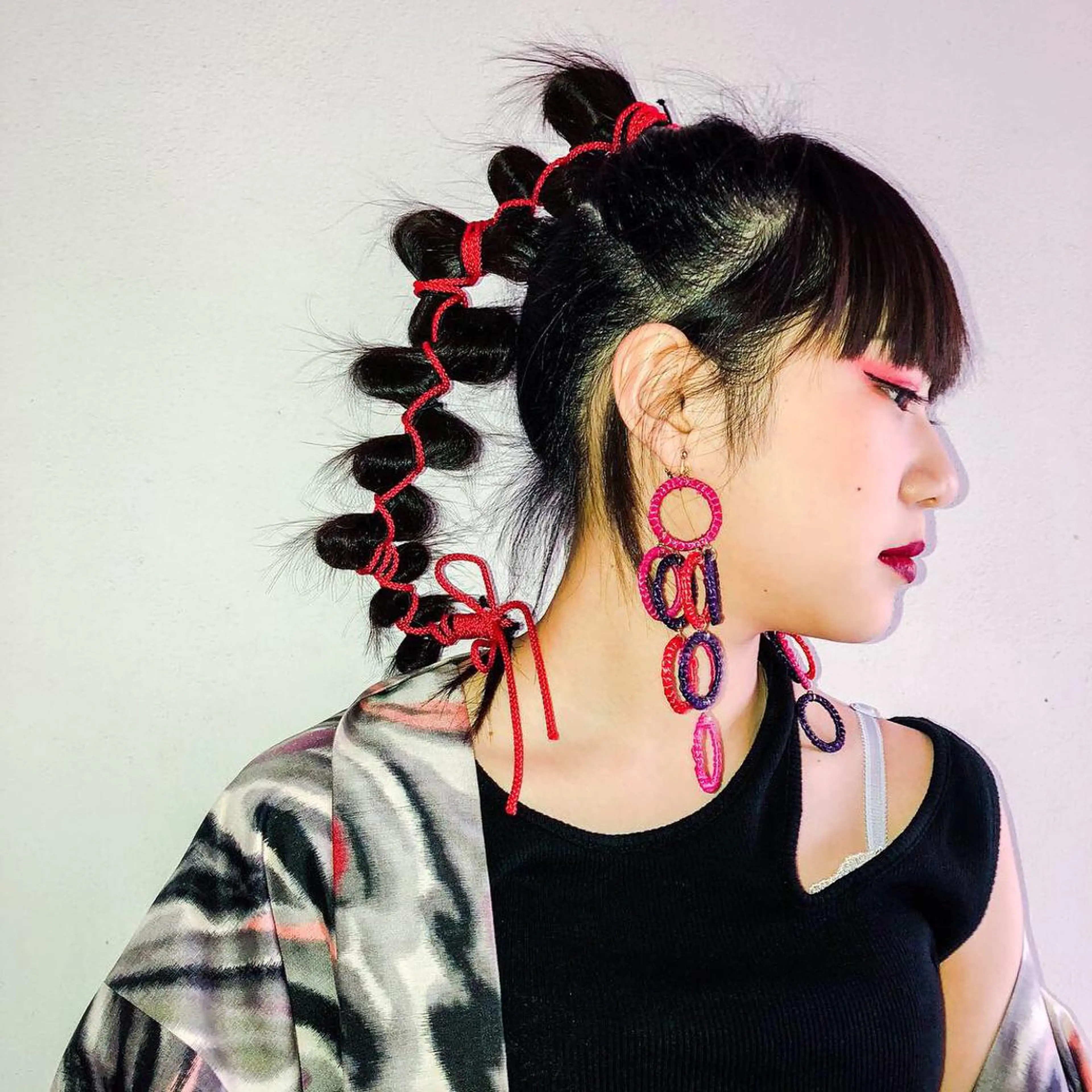 ロング ヘアアレンジ アトム/ウルフ パーマ/レイヤーのヘアスタイル