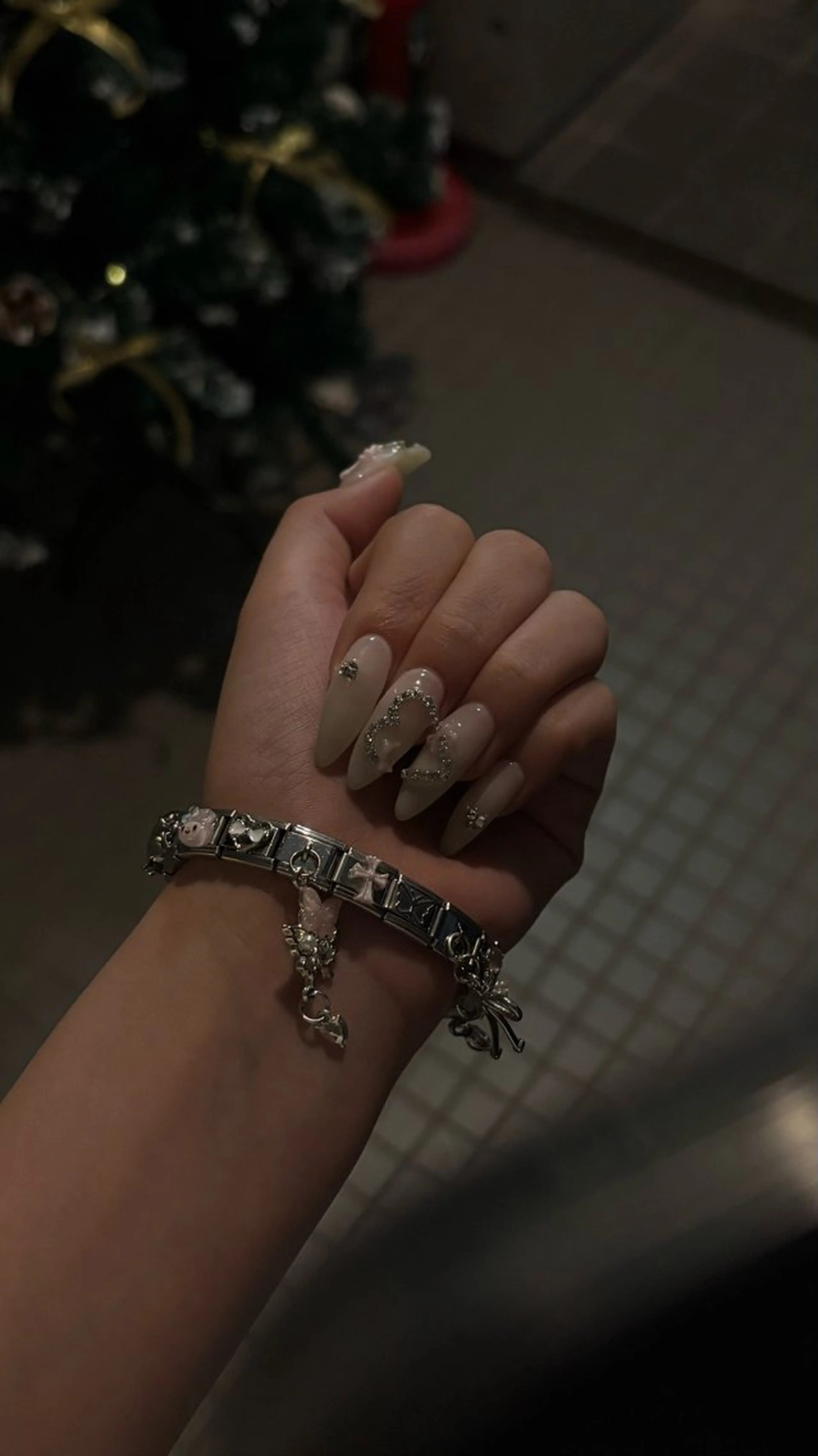 ネイル ハート ハンドネイル One HINATAのネイルデザイン