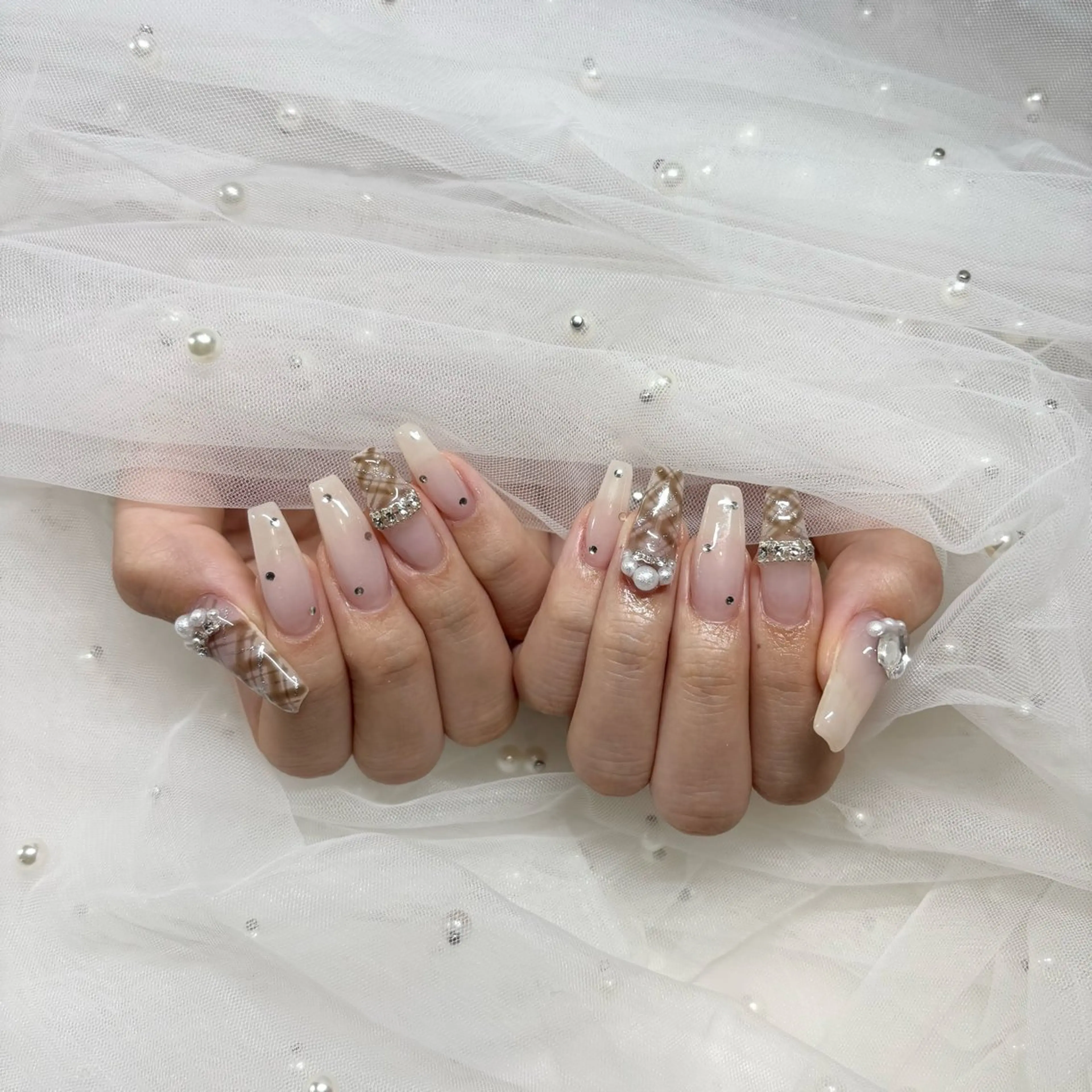 ネイル ハンドネイル ୨୧ mio୨୧のネイルデザイン