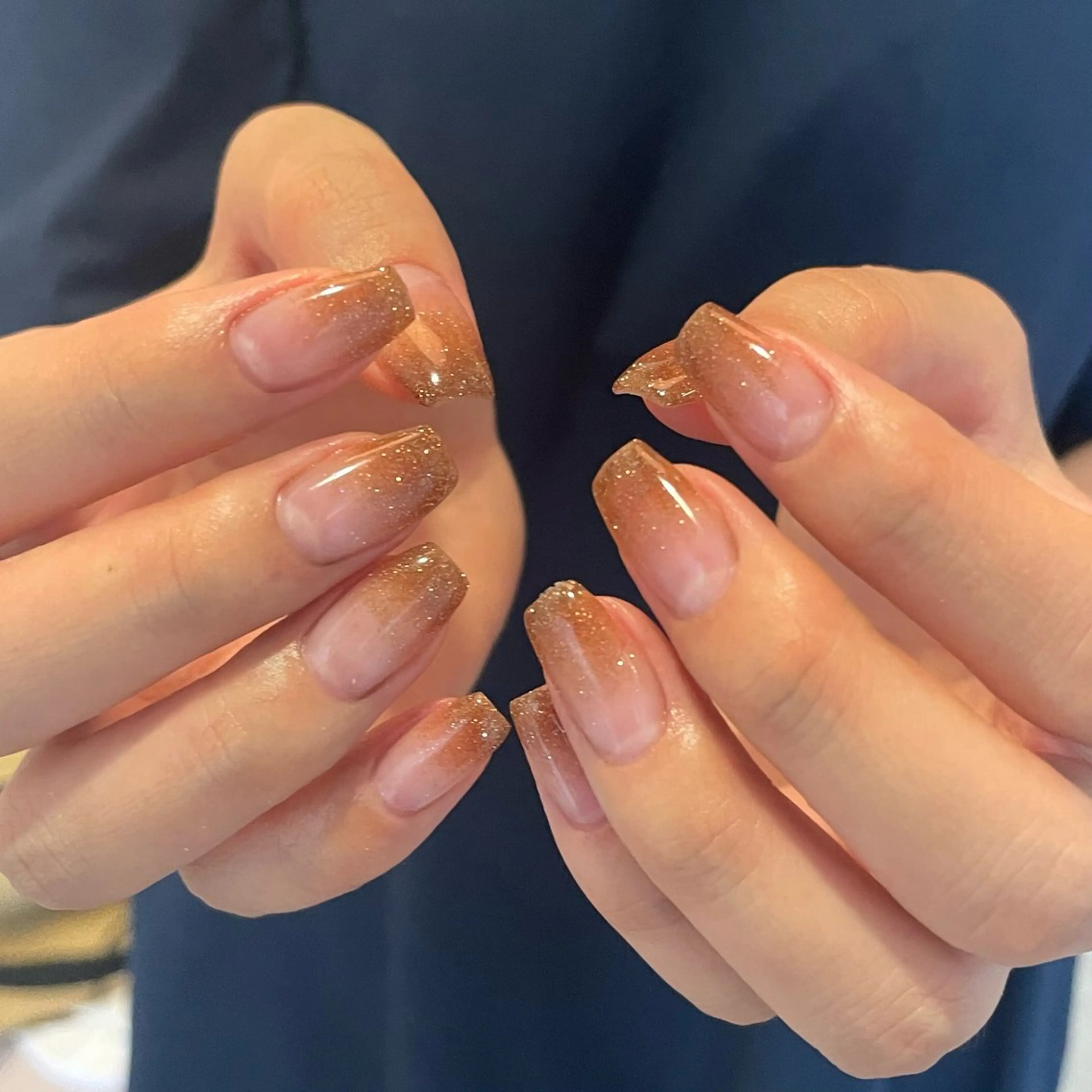 ネイル 赤色 . .のネイルデザイン