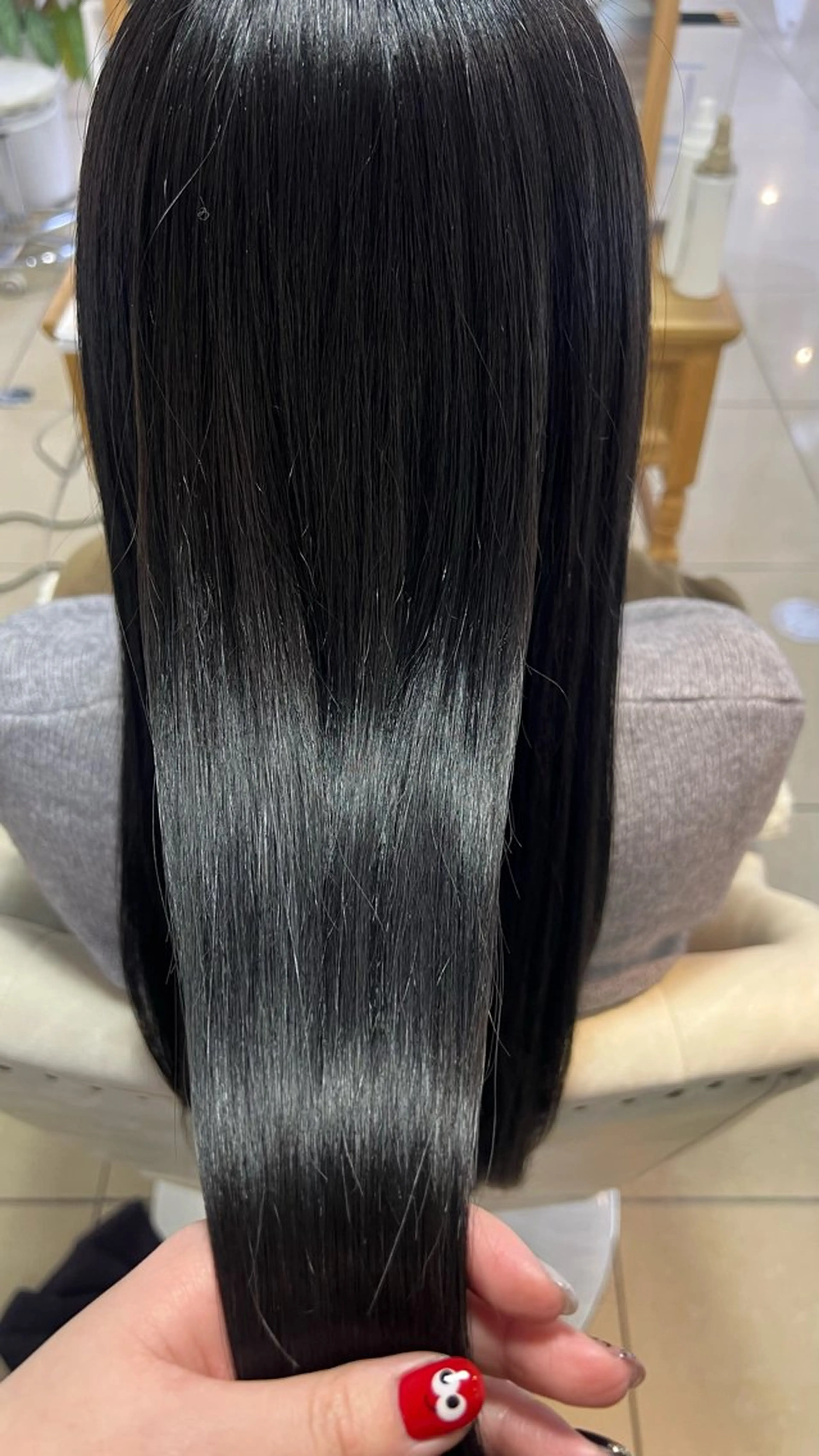 ロング カラー 黒髪 ブリーチ 透明感カラー ナチュラルブラック ヘアカラー トリートメント eMu中央駅店所属・eMuエミュ‪ ¨̮⃝ayakaのヘアスタイル