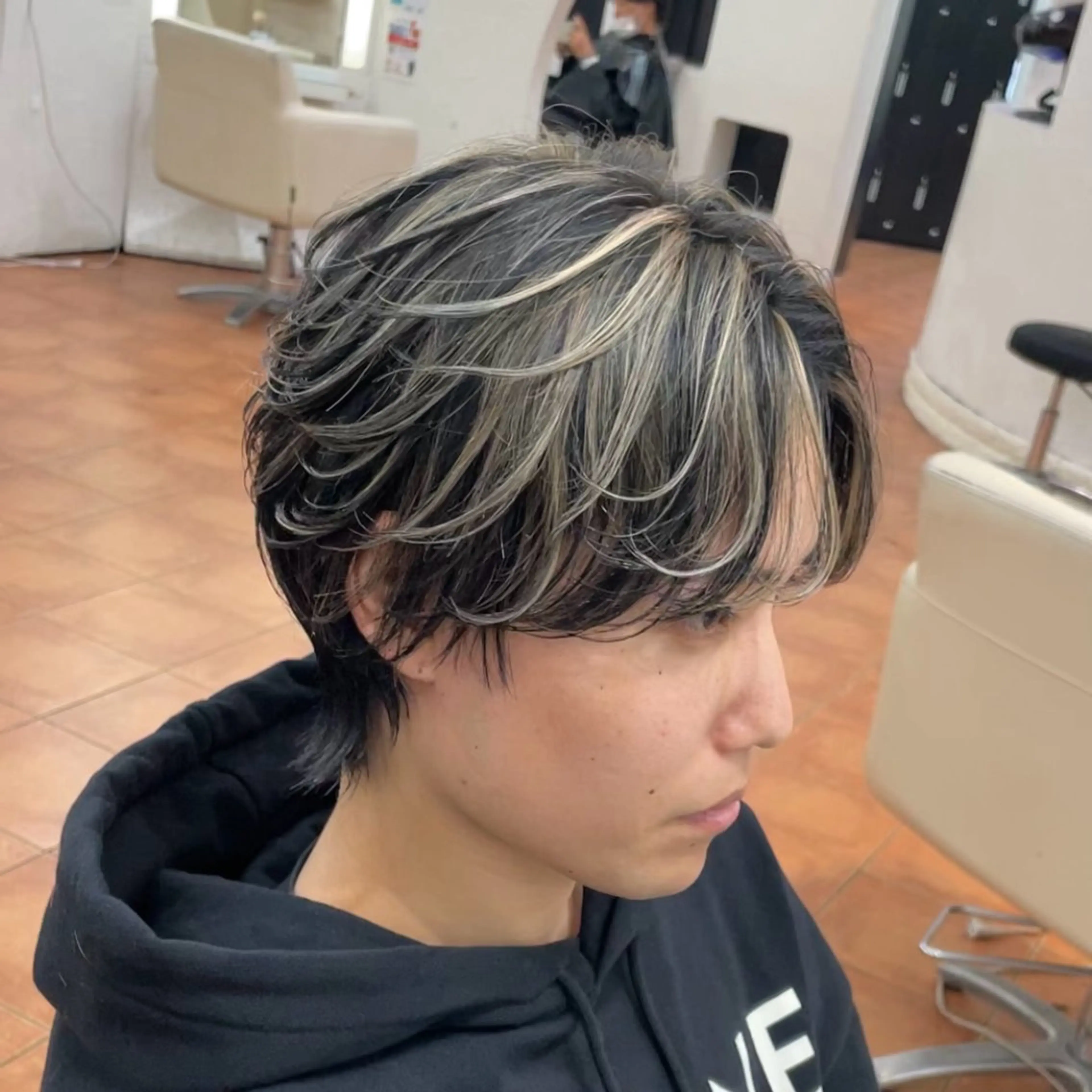 メンズ センターパート メンズウルフカット ウルフカット Miyu’s渋谷所属・ショート/ハイライト 無料‼️愛斗のヘアスタイル