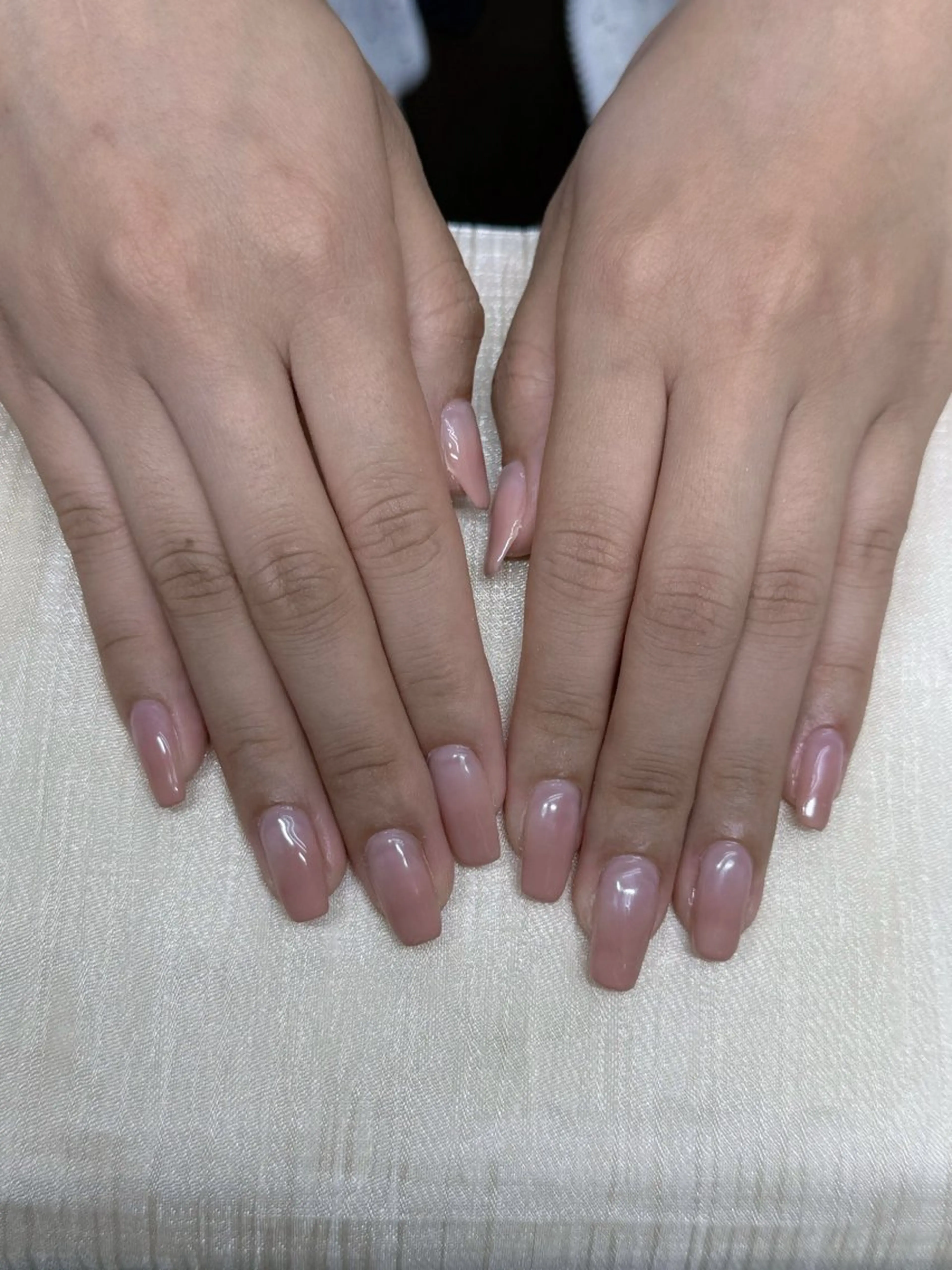 ネイル ハンドネイル R nailsalon所属・Rネルサイン よ よのネイルデザイン