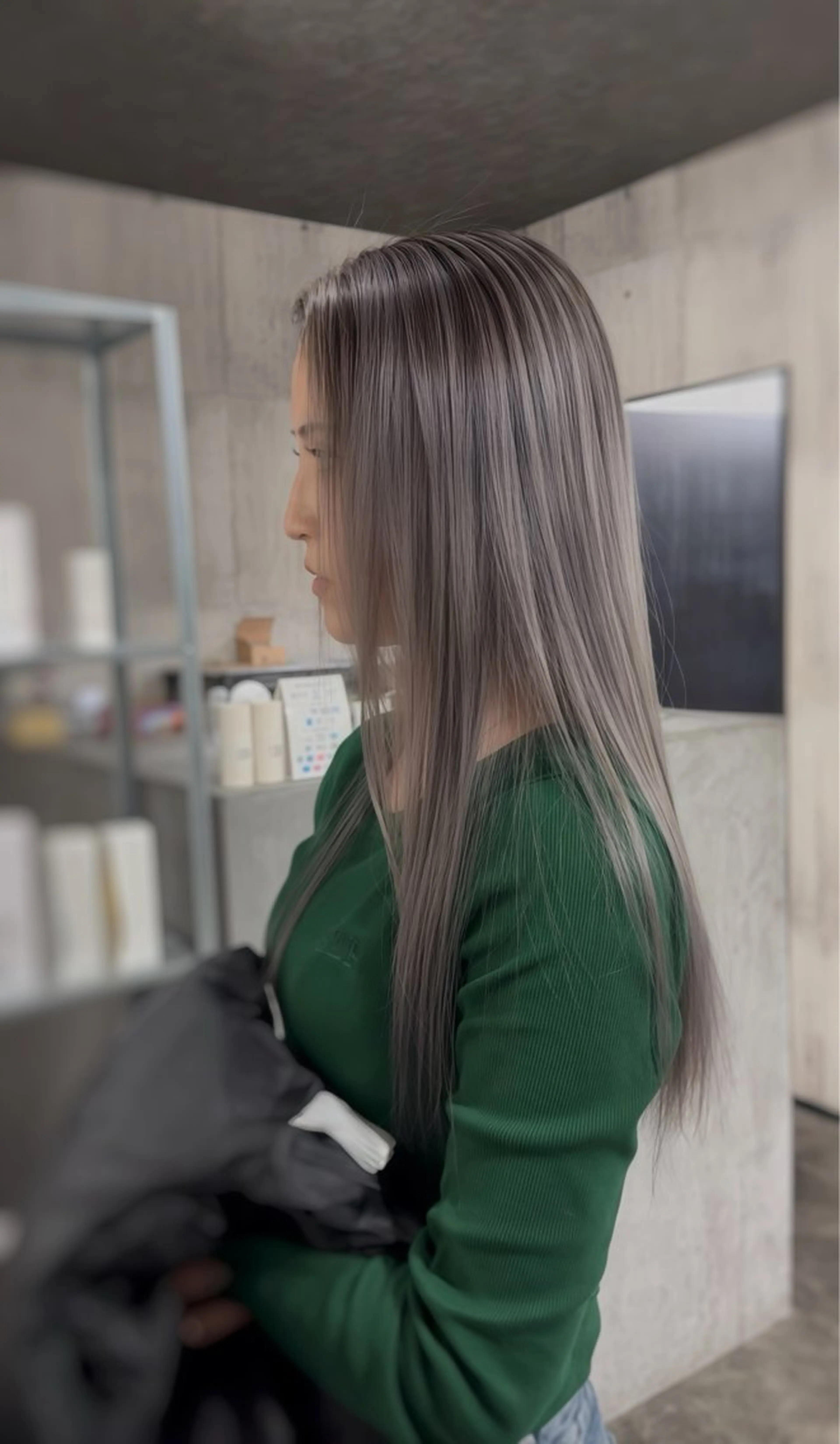 カラー ヘアカラー トリートメント REGOLITH （レゴリス）所属・山田隆成/韓国カット バレ、ハイライト得意のヘアスタイル