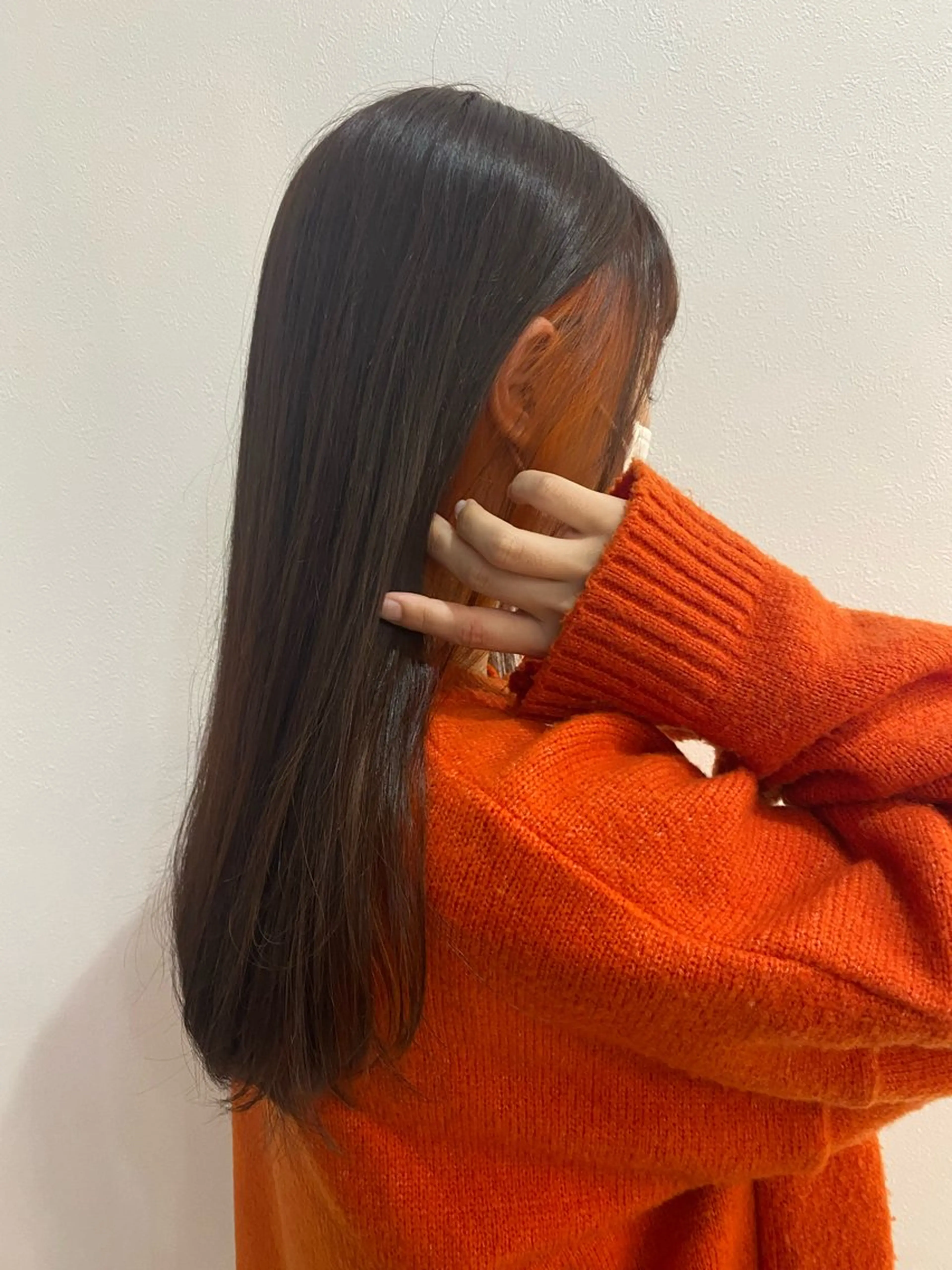 ロング カラー 内田 穂乃香のヘアスタイル