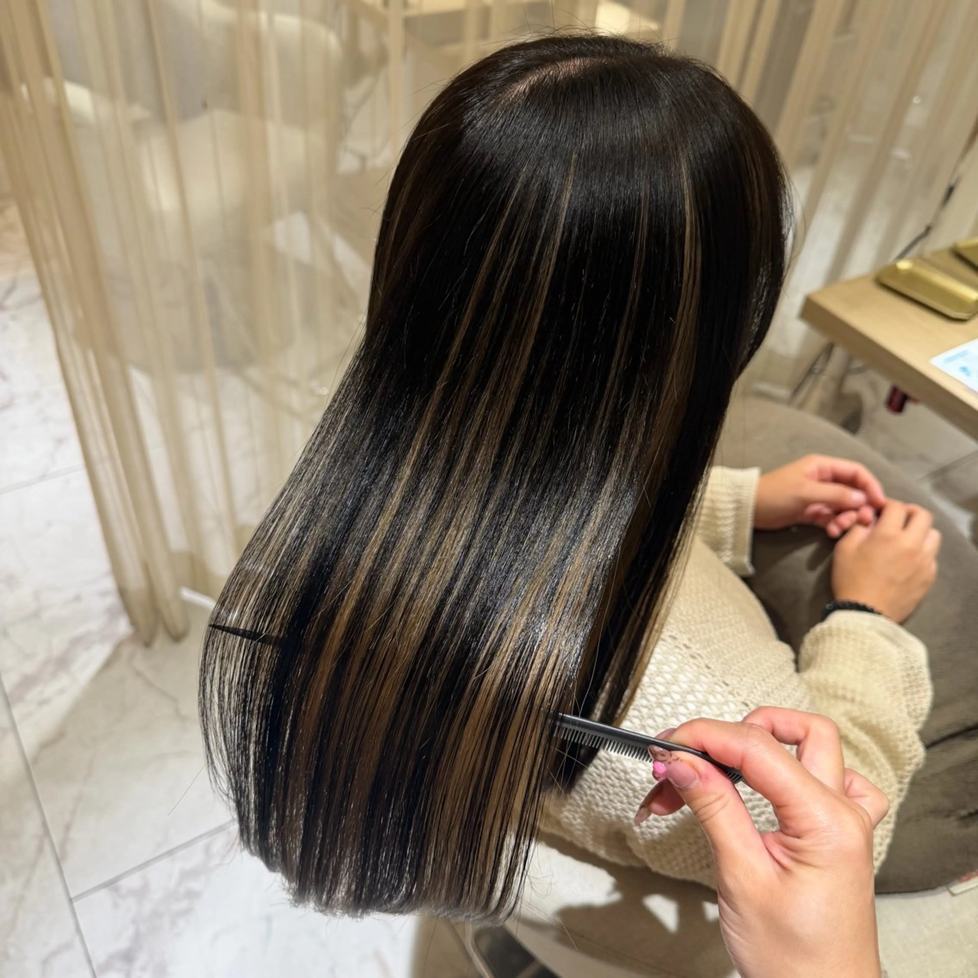 ロング カラー カット ヘアカラー トリートメント ヘッドスパ マホ/日吉/髪質改善 /レイヤー/ガーリーのヘアスタイル