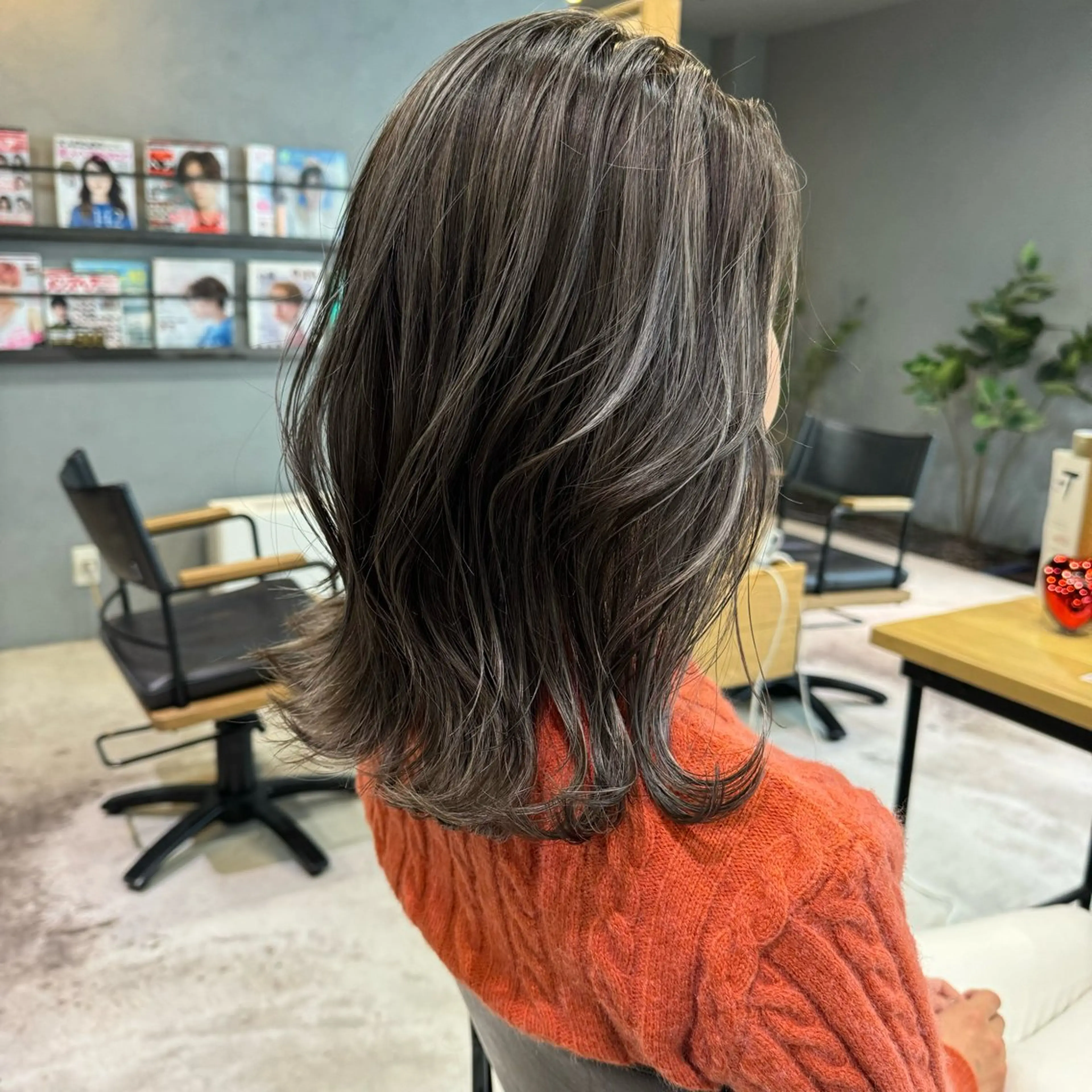 セミロング カラー ヘアカラー トリートメント 岡崎/髪質改善/ ハイトーン/鈴木進のヘアスタイル