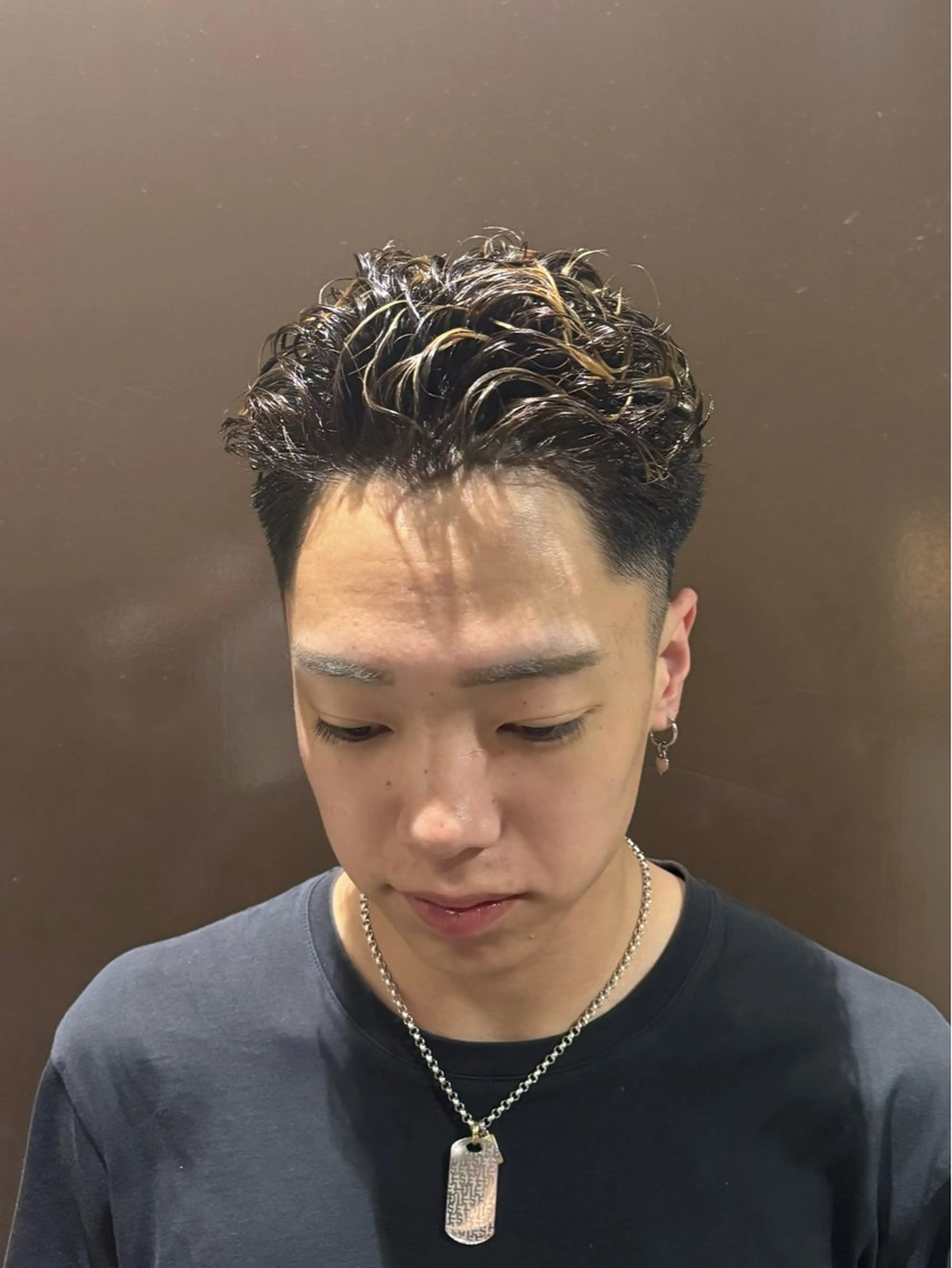 カラー パーマ メンズ メンズハイライト メンズパーマ ハイライトカラー カット ヘアカラー パーマ 柏メンズカットパーマ NO.1タイチのヘアスタイル