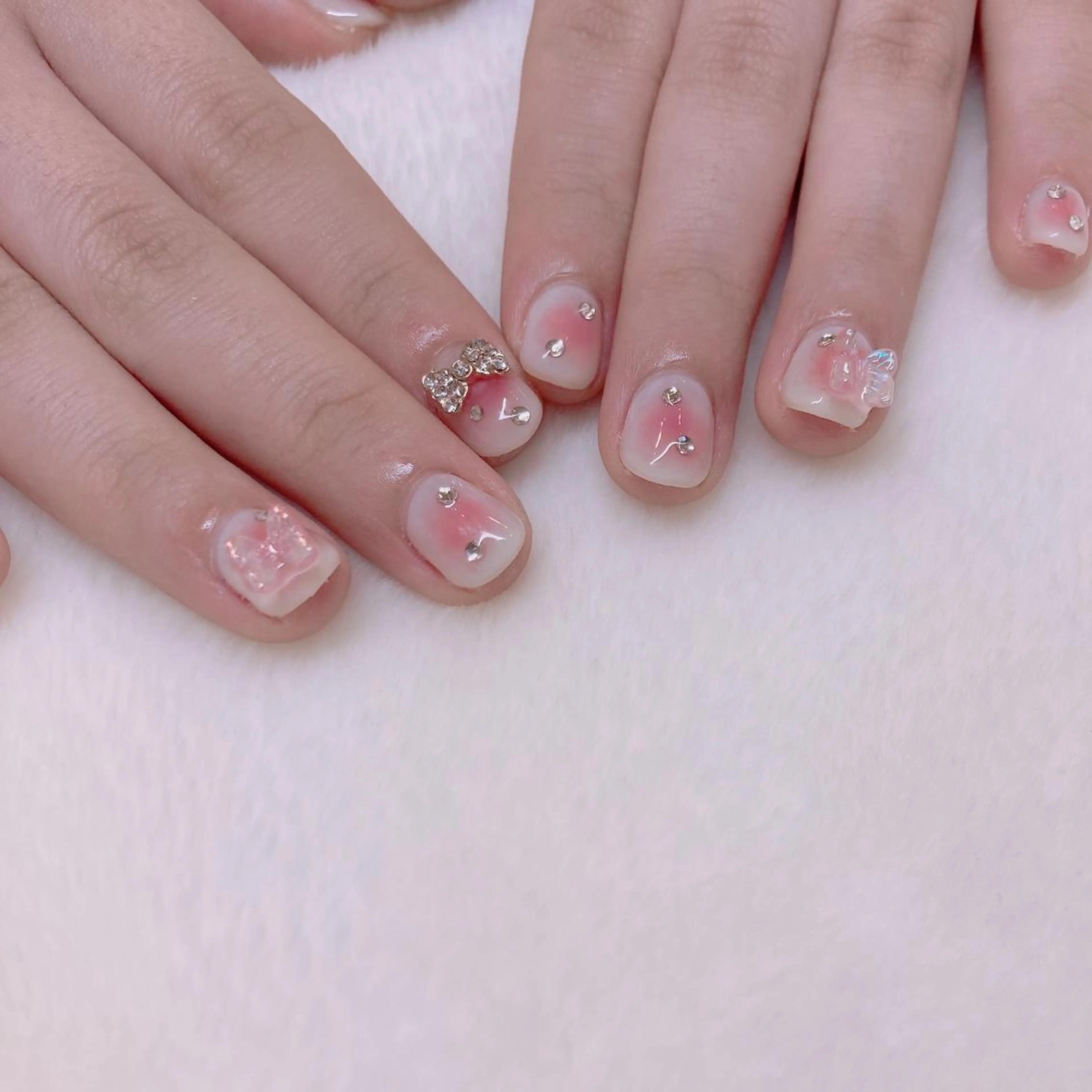 ネイル ハンドネイル 韓国ネイル/ワンホン ネイル🎀表参道3分のネイルデザイン