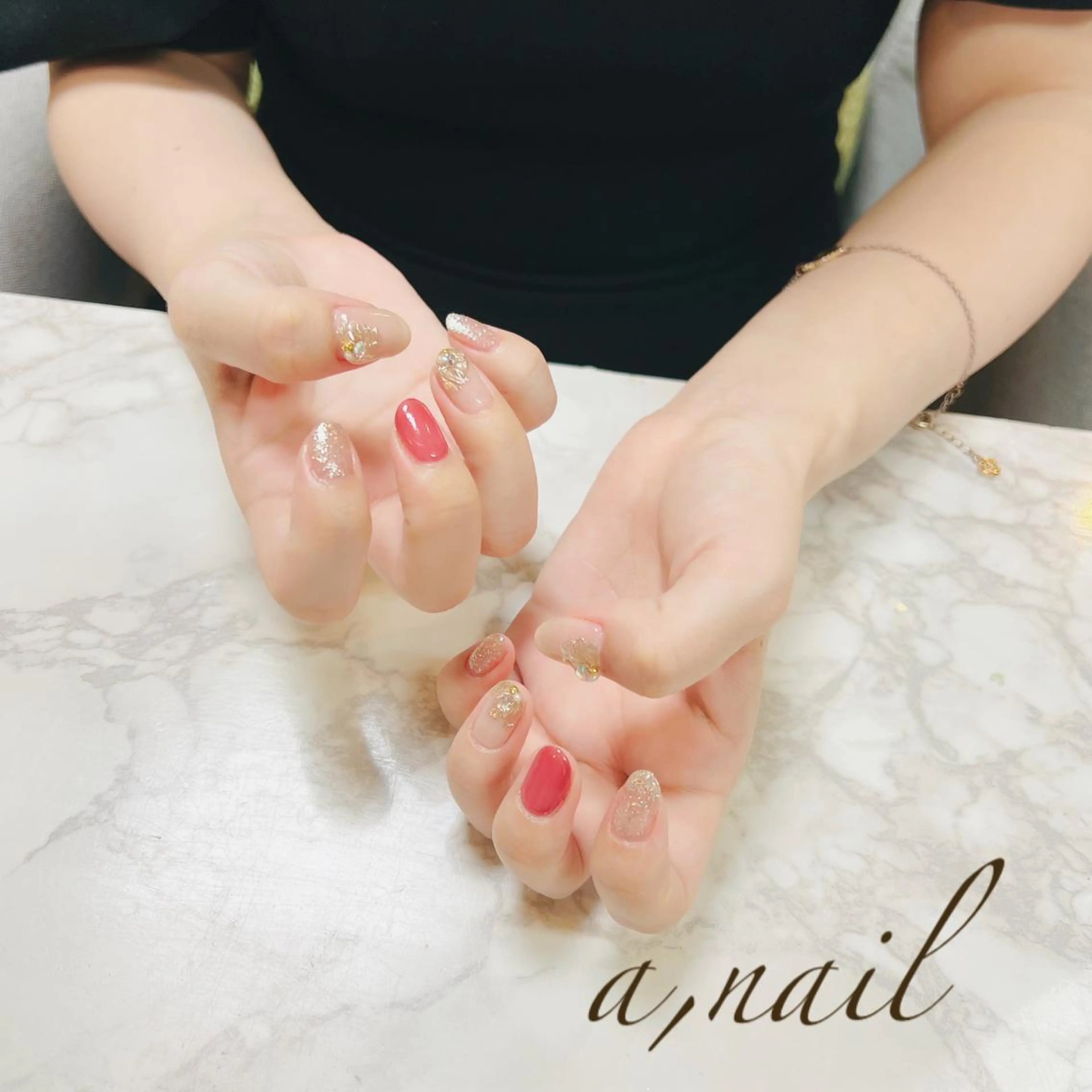 ネイル フラワーネイル フットネイル ジェルネイル グラデーション ミラーネイル ハンドネイル ネイルサロン エーネイルのネイルデザイン