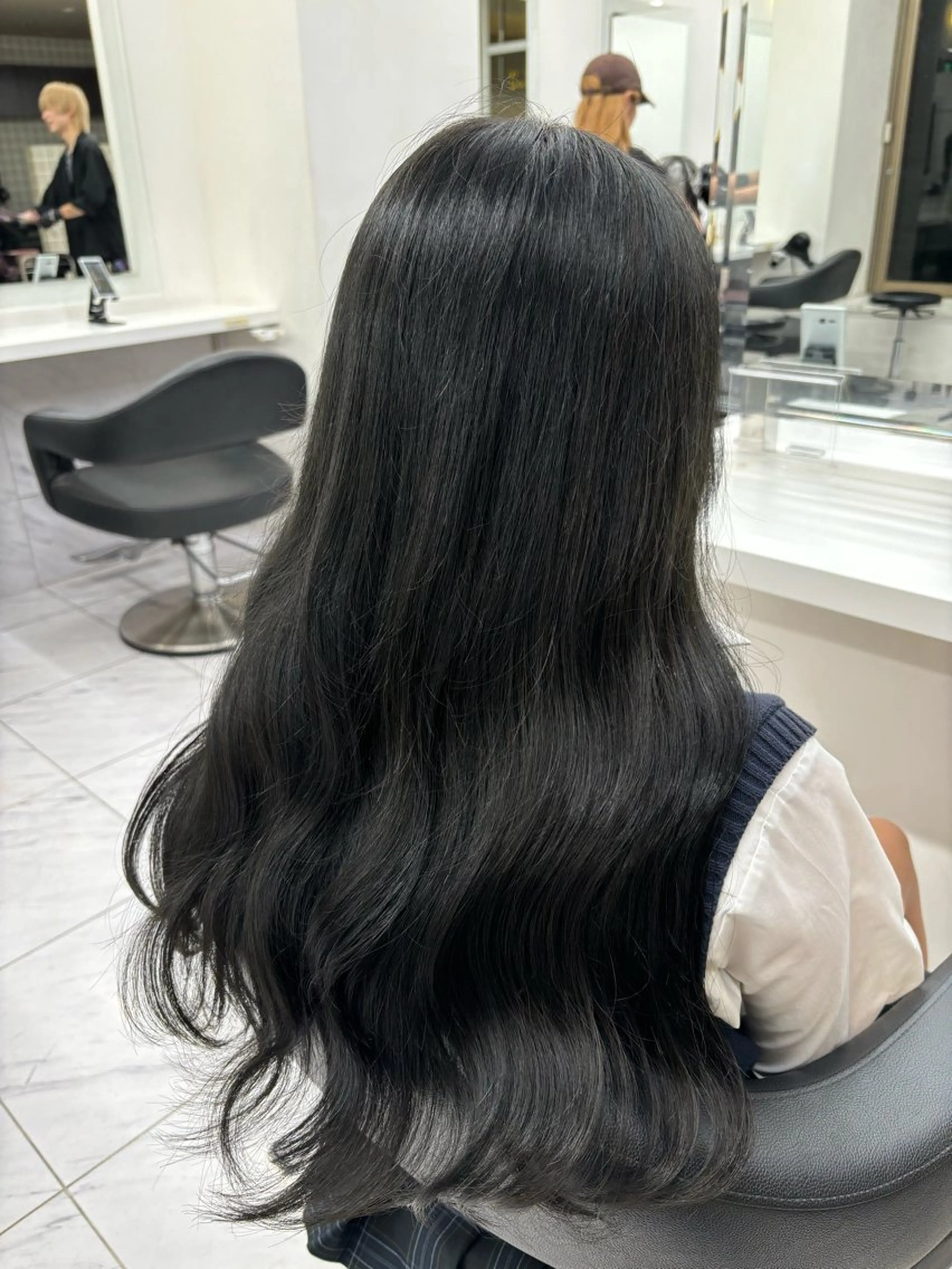 ロング フェザーパーマ職人 🪽yutoのヘアスタイル