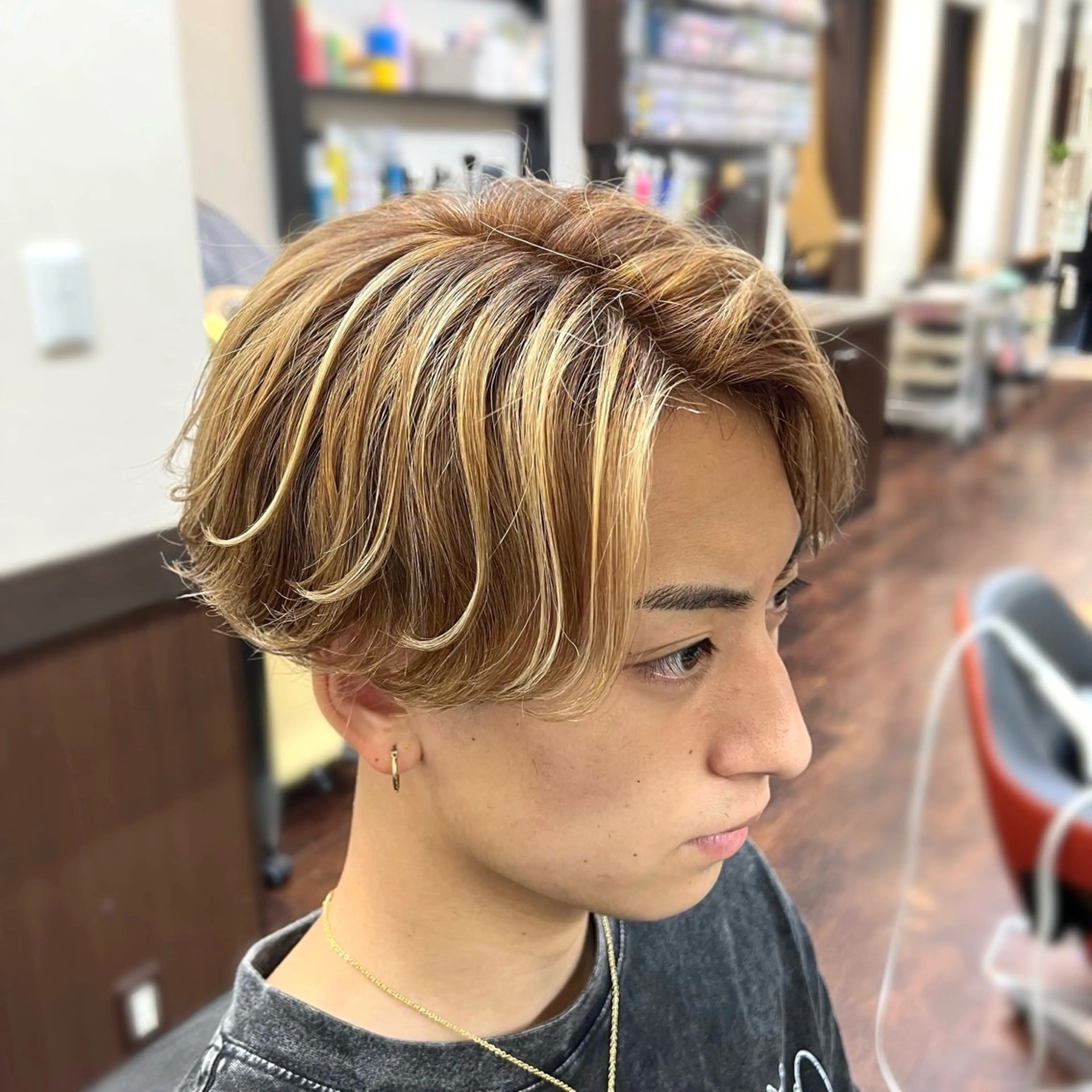 ショート レイヤーカット LAFF所属・土田 紘太のヘアスタイル