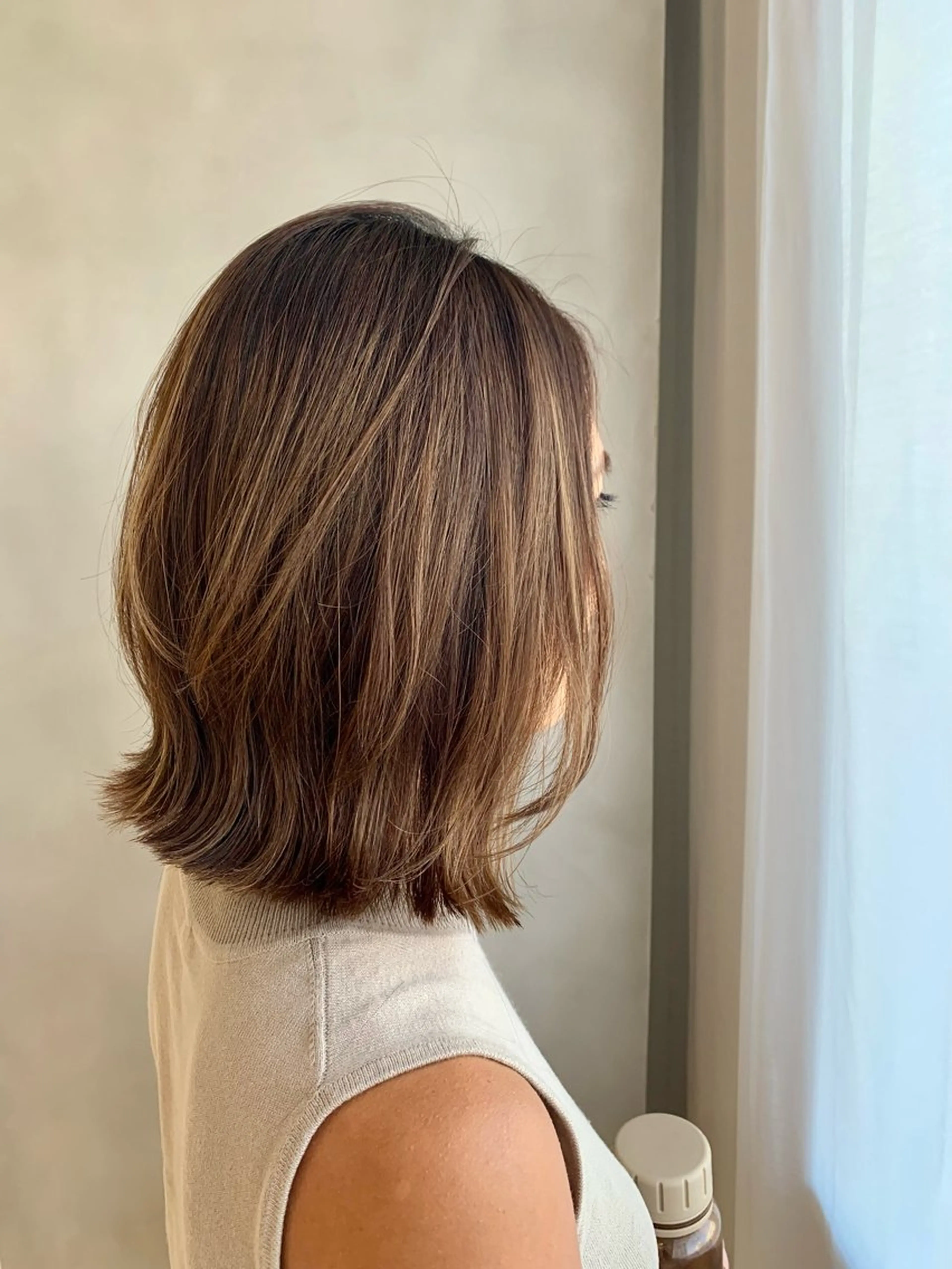 ミディアム 幡野 葵のヘアスタイル