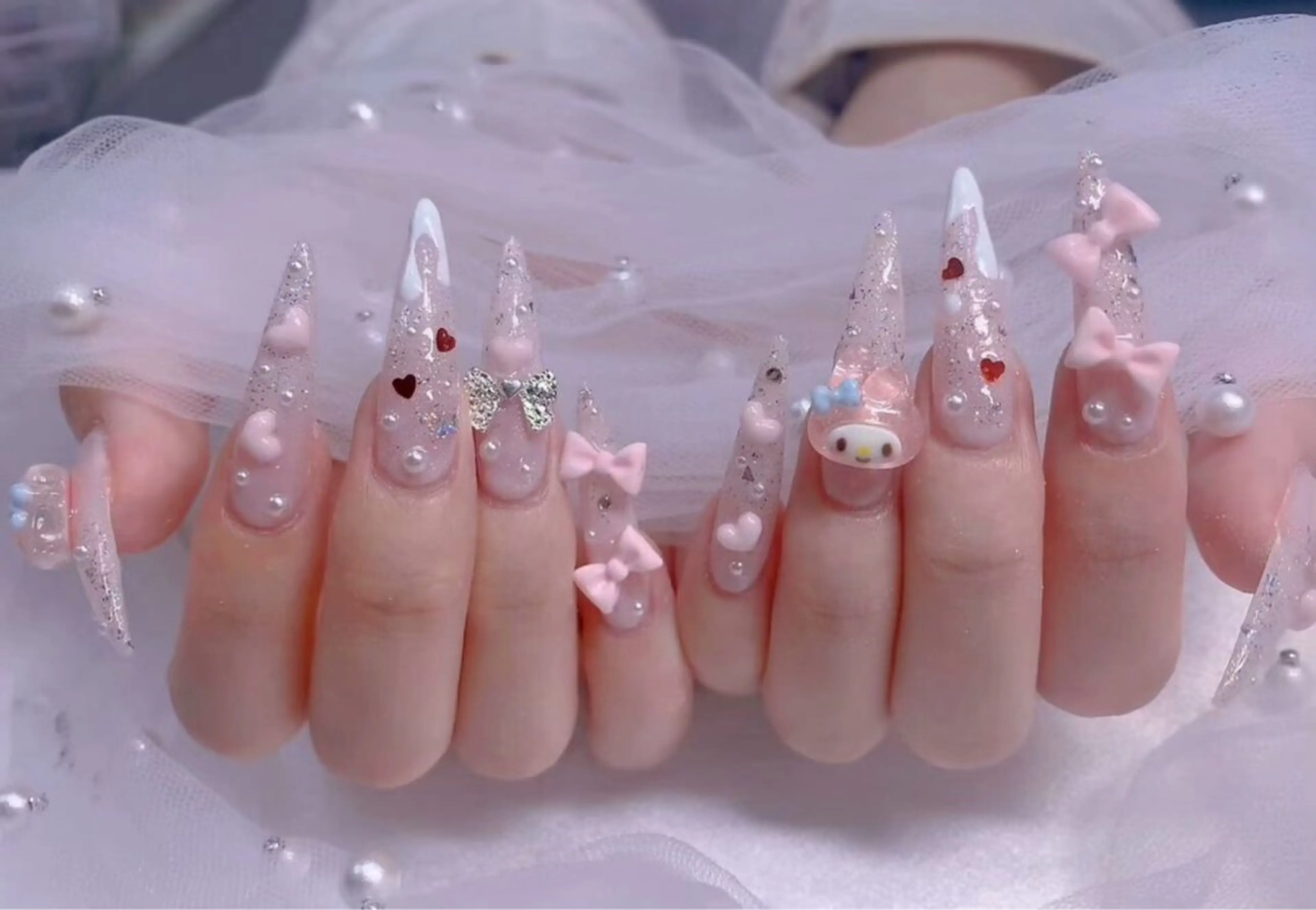 ネイル UMI ネイルサロン新宿🎀のネイルデザイン