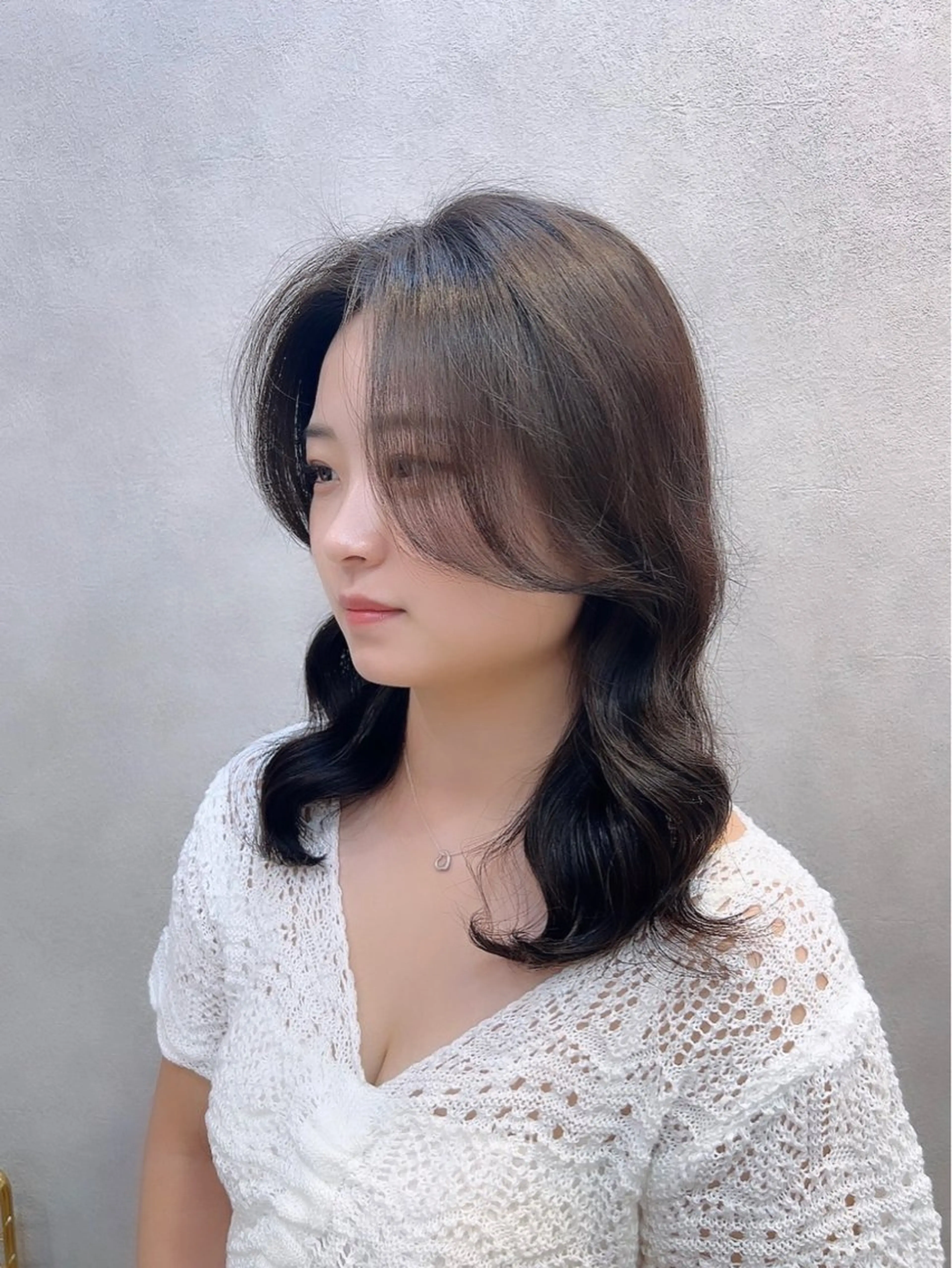 ロング パーマ ヘアアレンジ 顔周りカット カット ヘアカラー トリートメント 🩷韓国ヘア/ミディ アム🩷Maikaのヘアスタイル