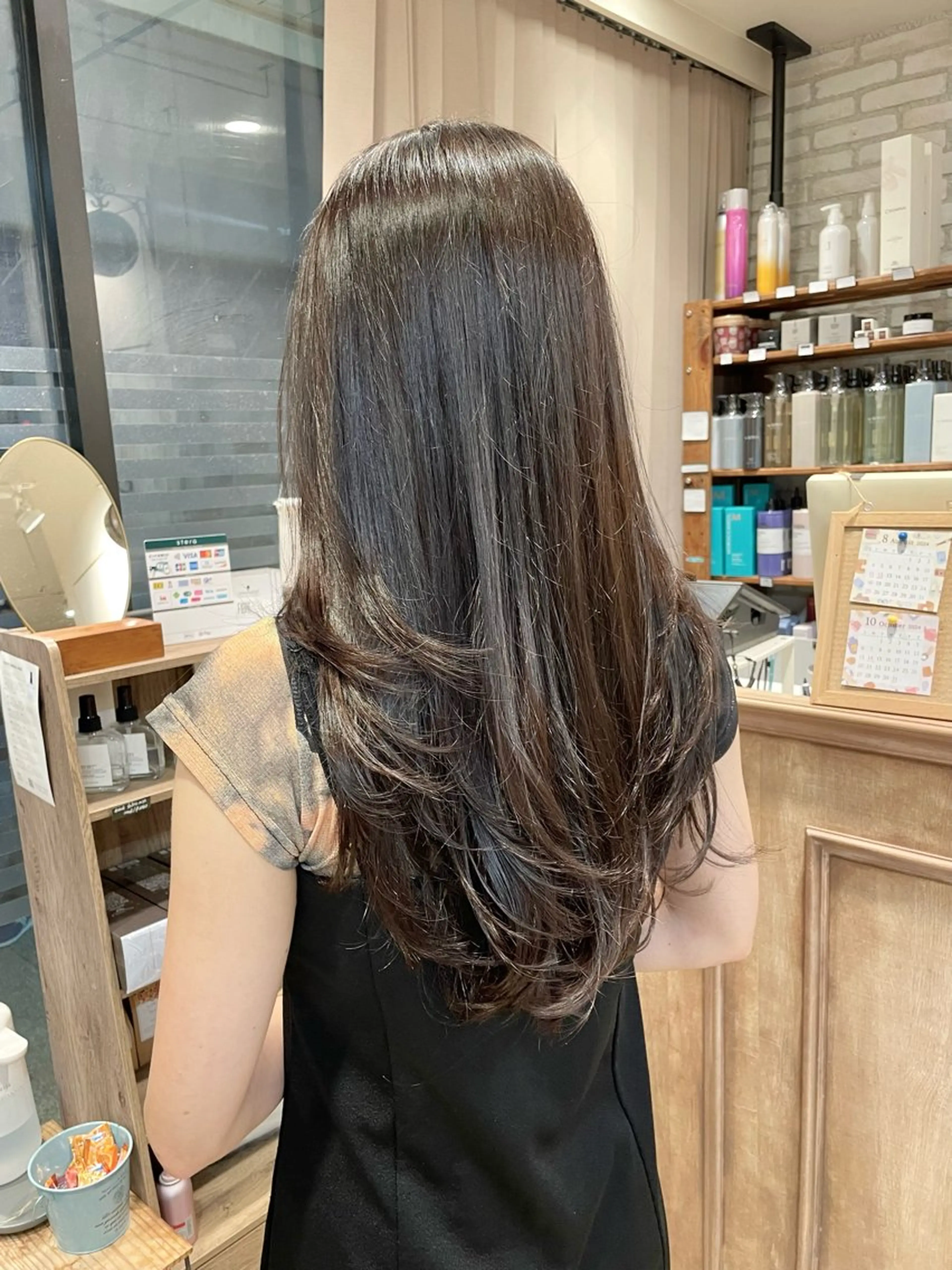 ロング レイヤーカット カット ✨横須賀髪質改善✨️ 加藤 百音のヘアスタイル