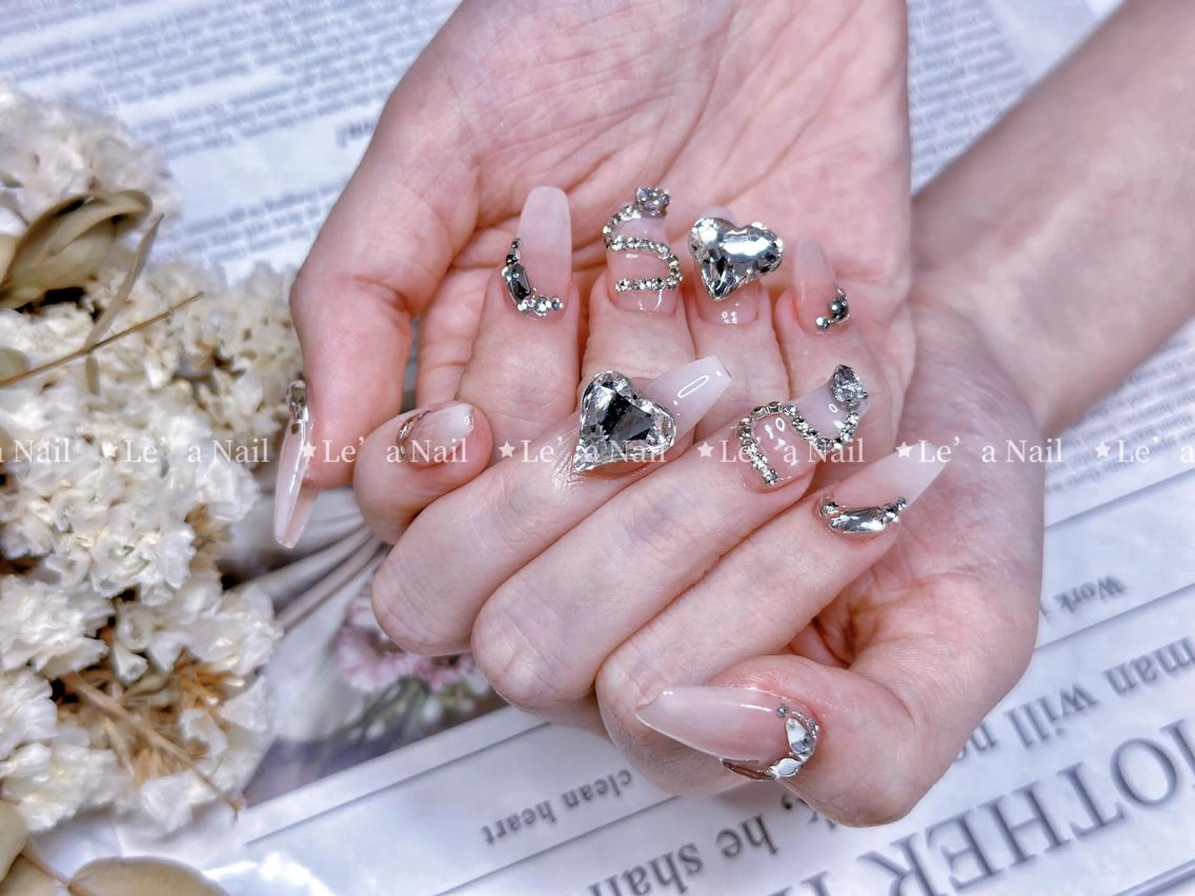 セミロング カラー ネイル Lea NAILsalon所属・Le’a NailSalonのネイルデザイン