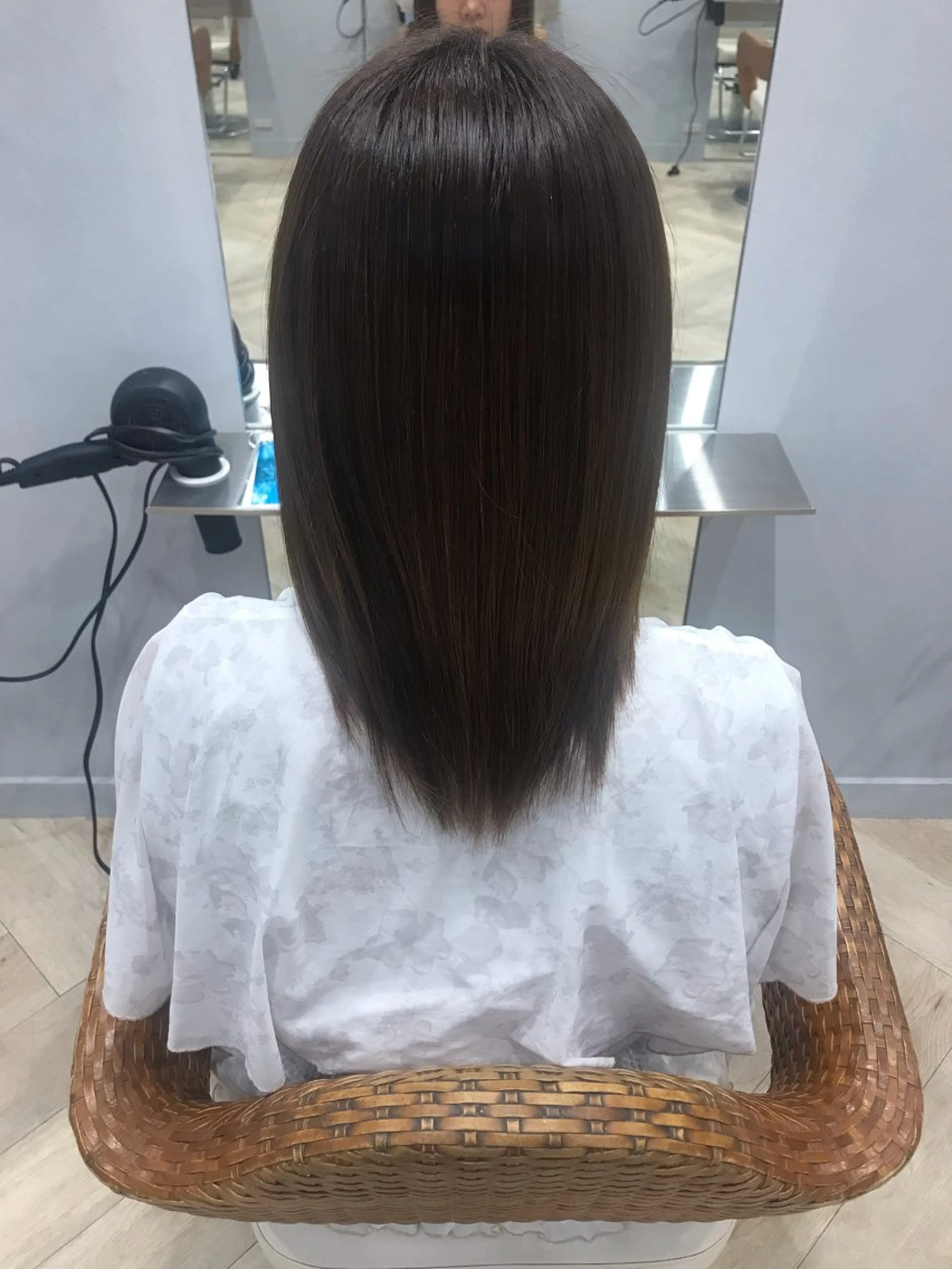 ミディアム 新田 璃那のヘアスタイル