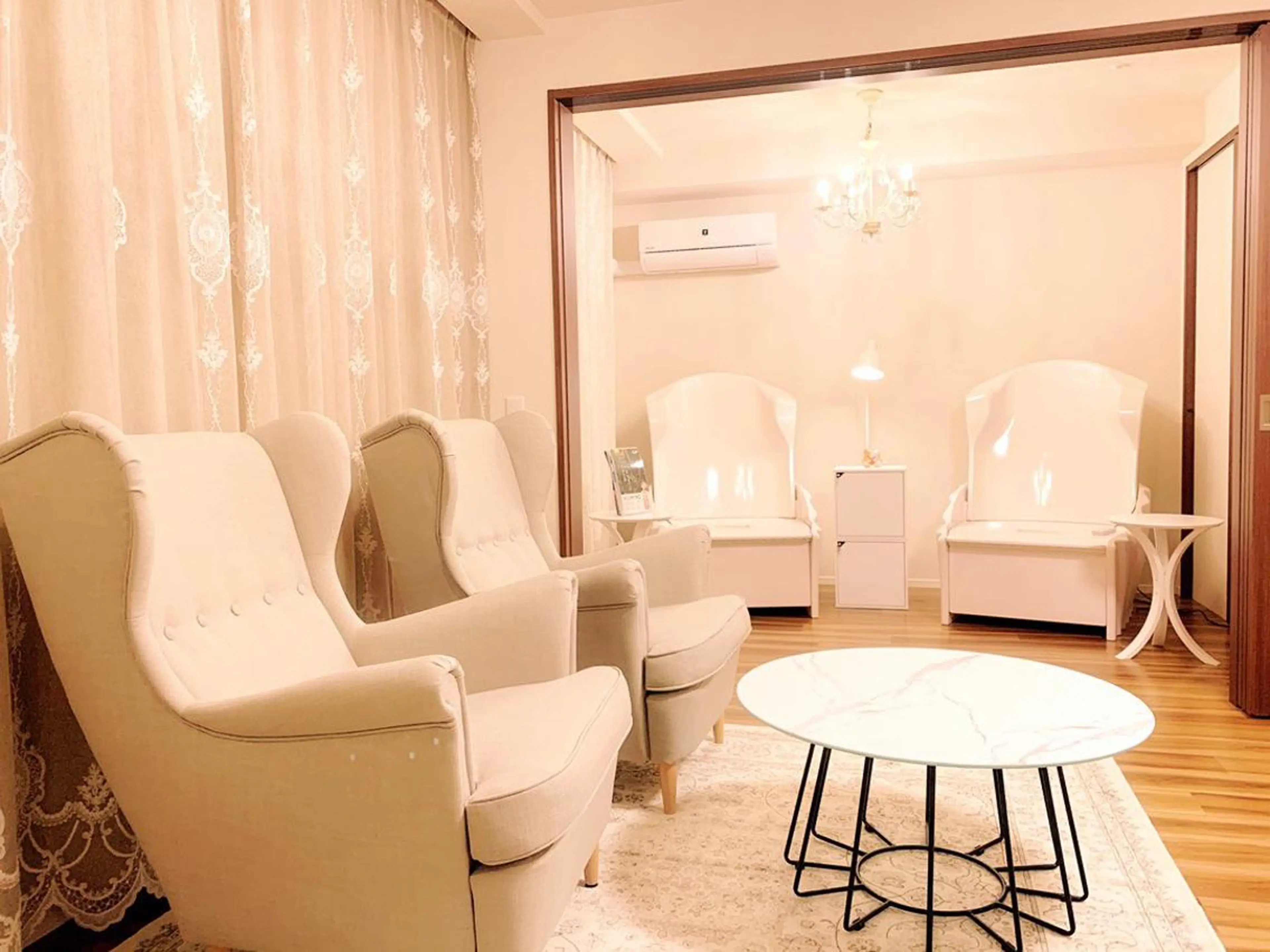 整体フェイシャル EMINALのエステ・リラクイメージ