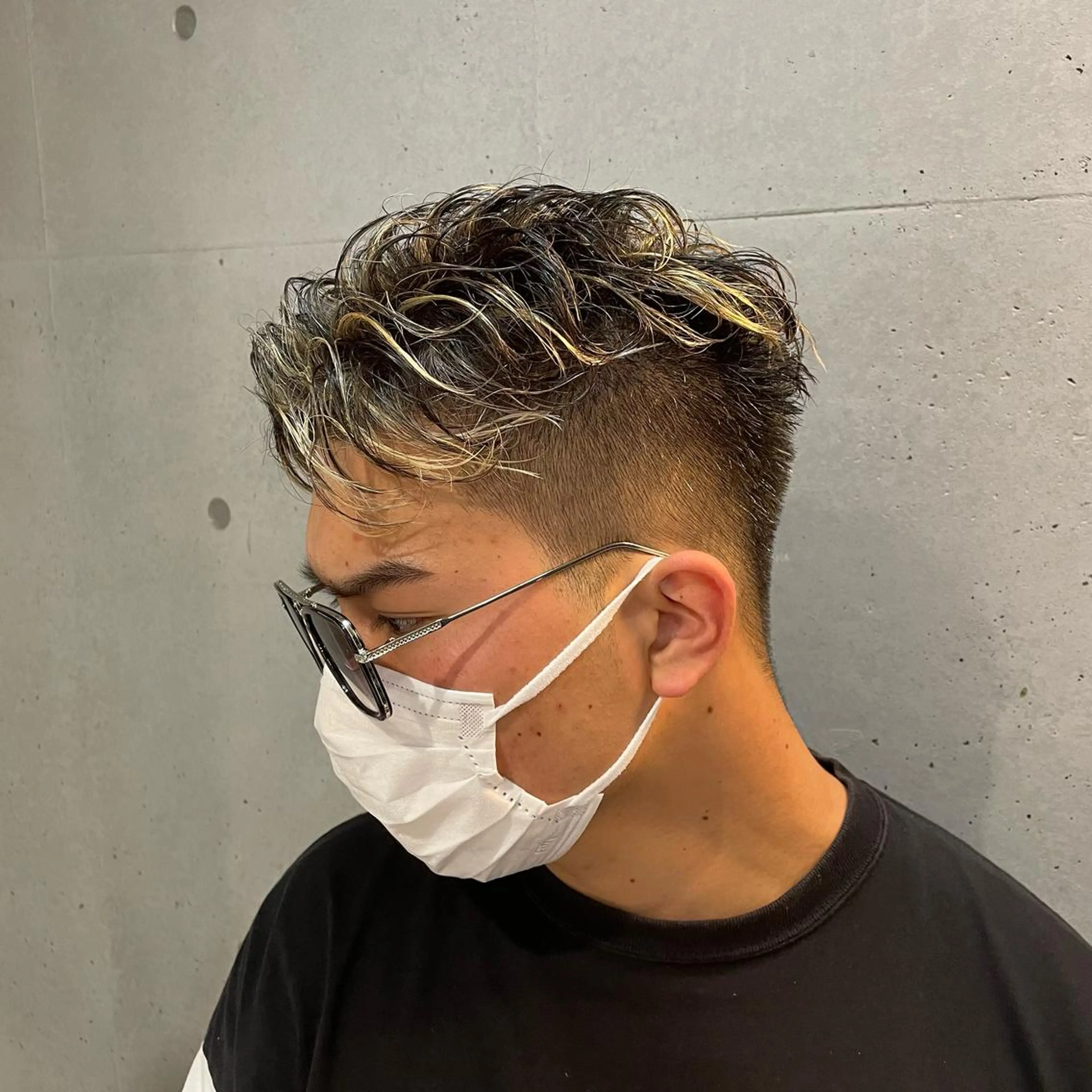 ショート カラー パーマ メンズ メンズハイライト ハイライトカラー ハイライト ヘアカラー 🔥メンズ超特化🔥 青木海斗のヘアスタイル