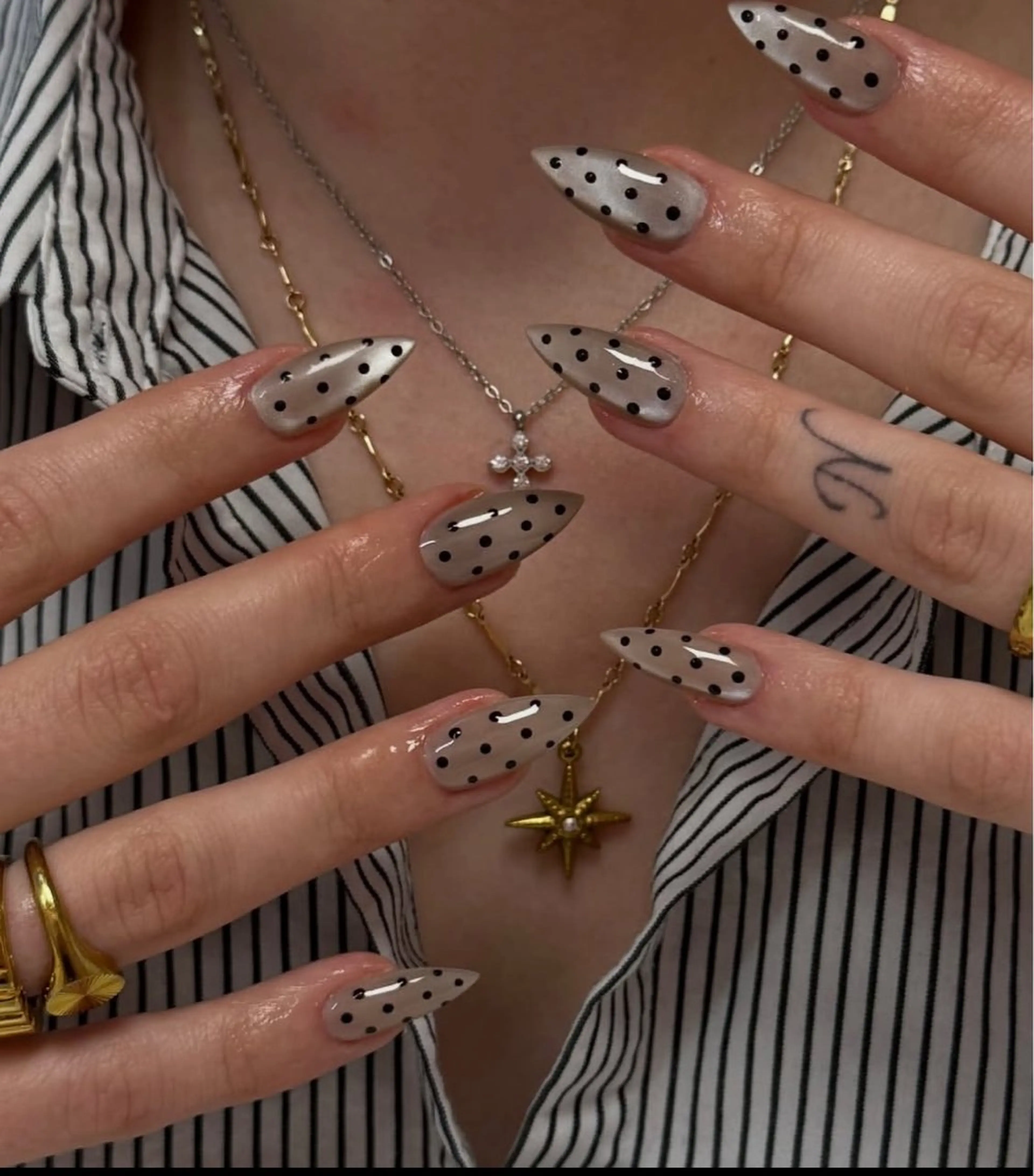 ネイル ジェルネイル パラジェル スカルプネイル ネイルチップ ハンドネイル NiJi Nailsのネイルデザイン