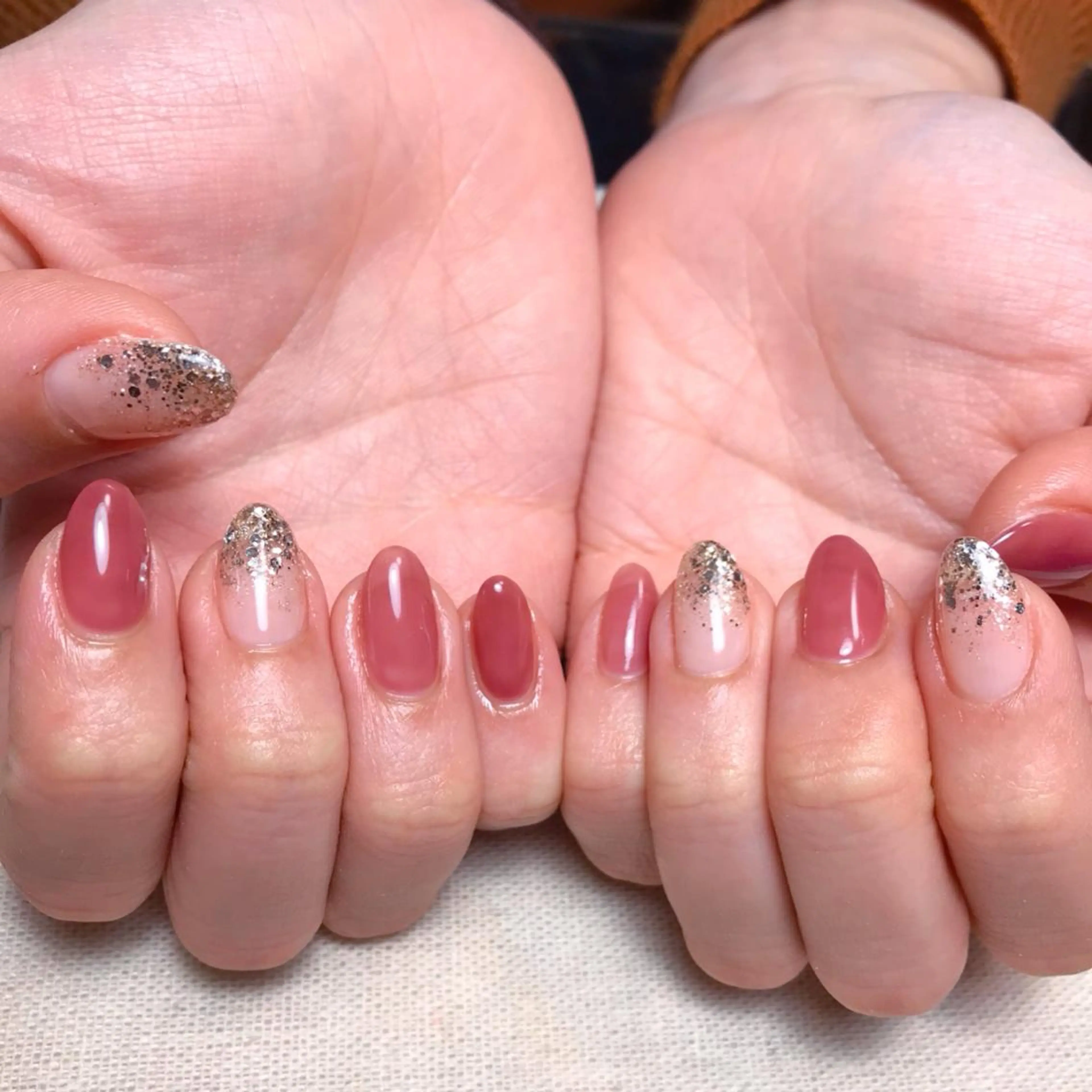 ネイル ラメ(グリッター) ラメグラデーション ハンドネイル 💅 Ai.のネイルデザイン