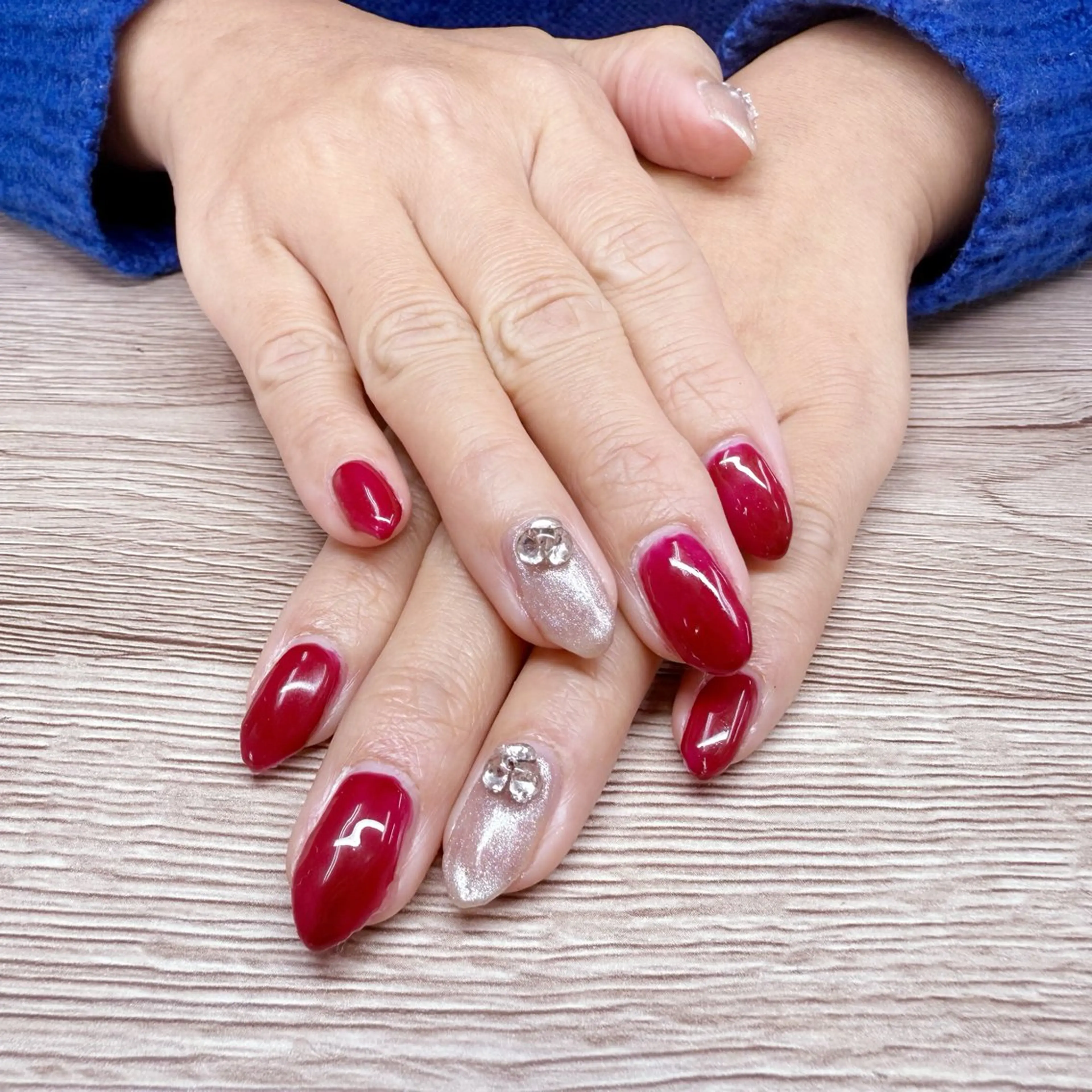 ネイル 冬ネイル ハンドネイル 松山 碧のエステ・リラクイメージ