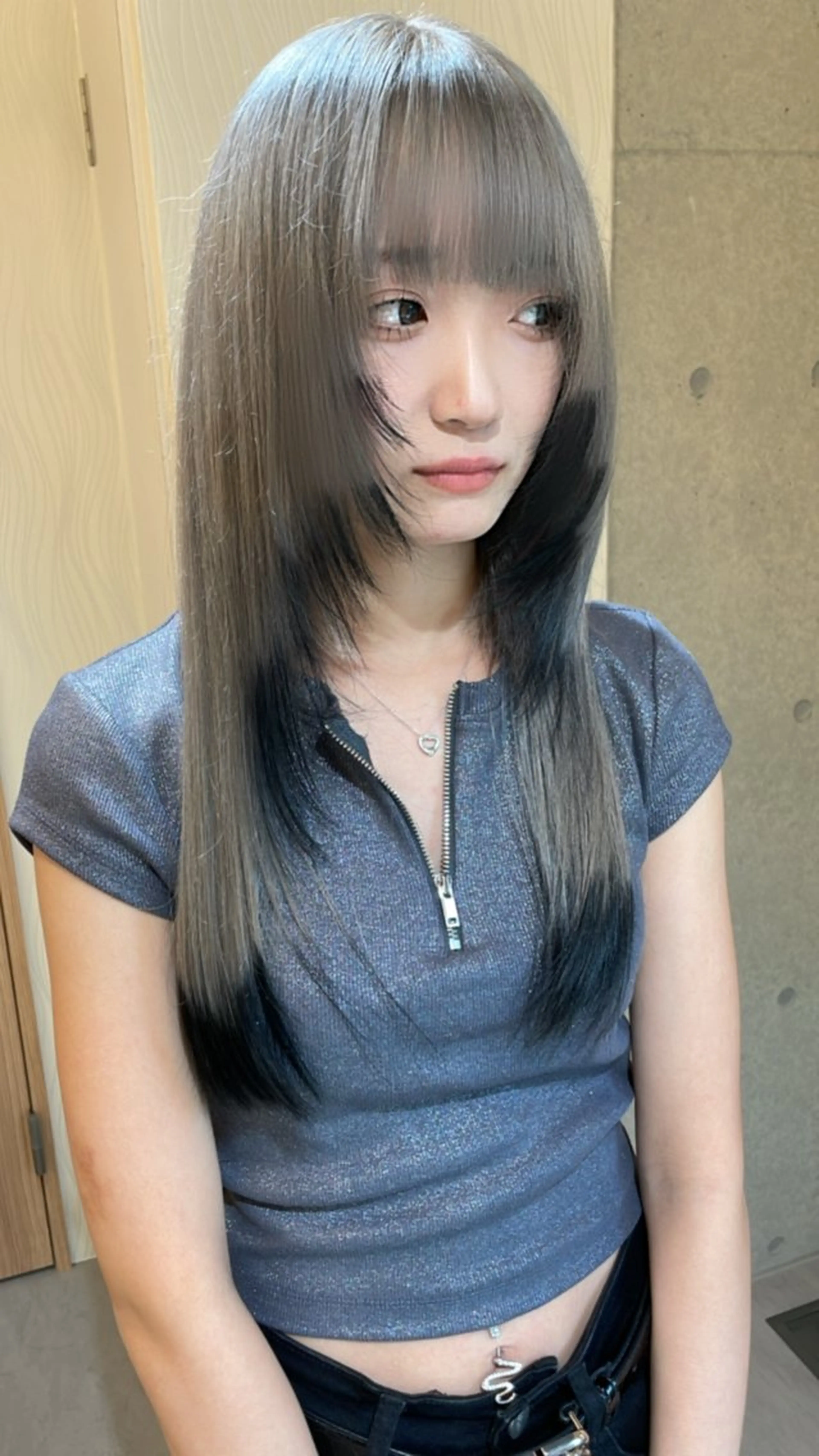 ロング カラー ブリーチ デザインカラー ハイトーンカラー レイヤーカット ヘアカラー トリートメント 羽田翔大/ブリーチ/ ボブカット/店長のヘアスタイル