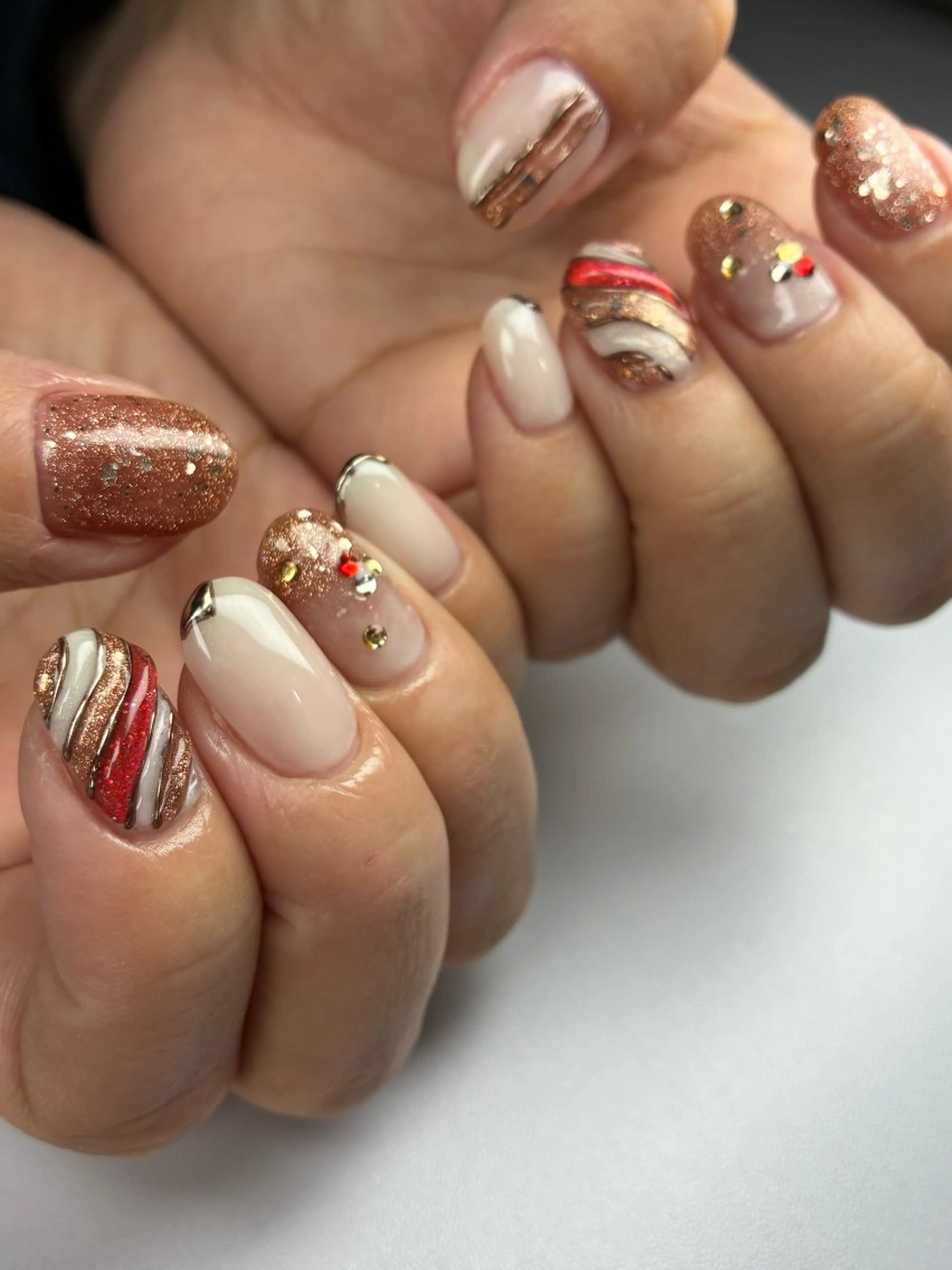 ネイル マグネットネイル 冬ネイル クリスマス アトリエみかん所属・MIKA 🍊のネイルデザイン