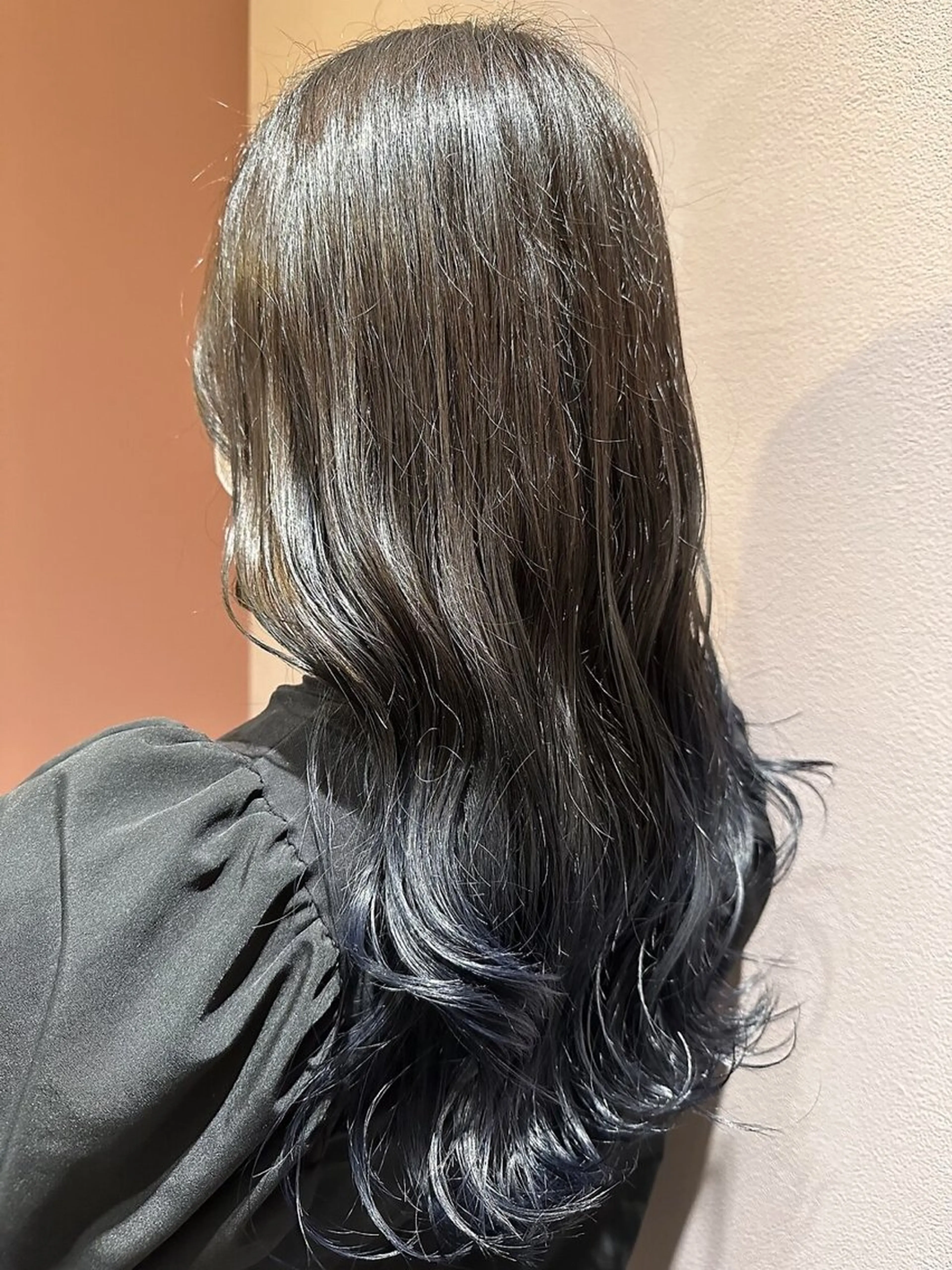 カラー 西原 愛紗のヘアスタイル