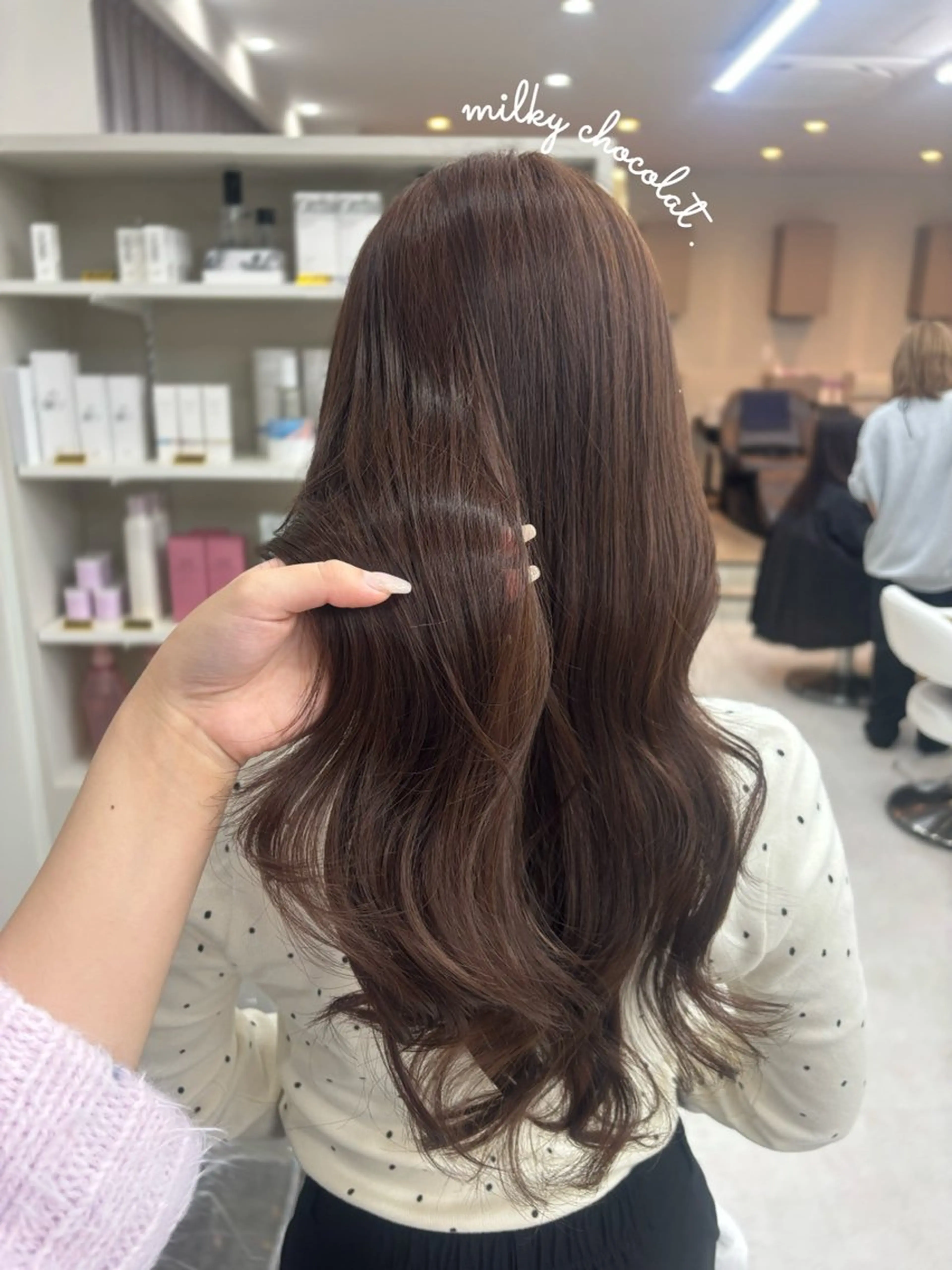 ロング ヘアカラー 藤原 亜美果のヘアスタイル