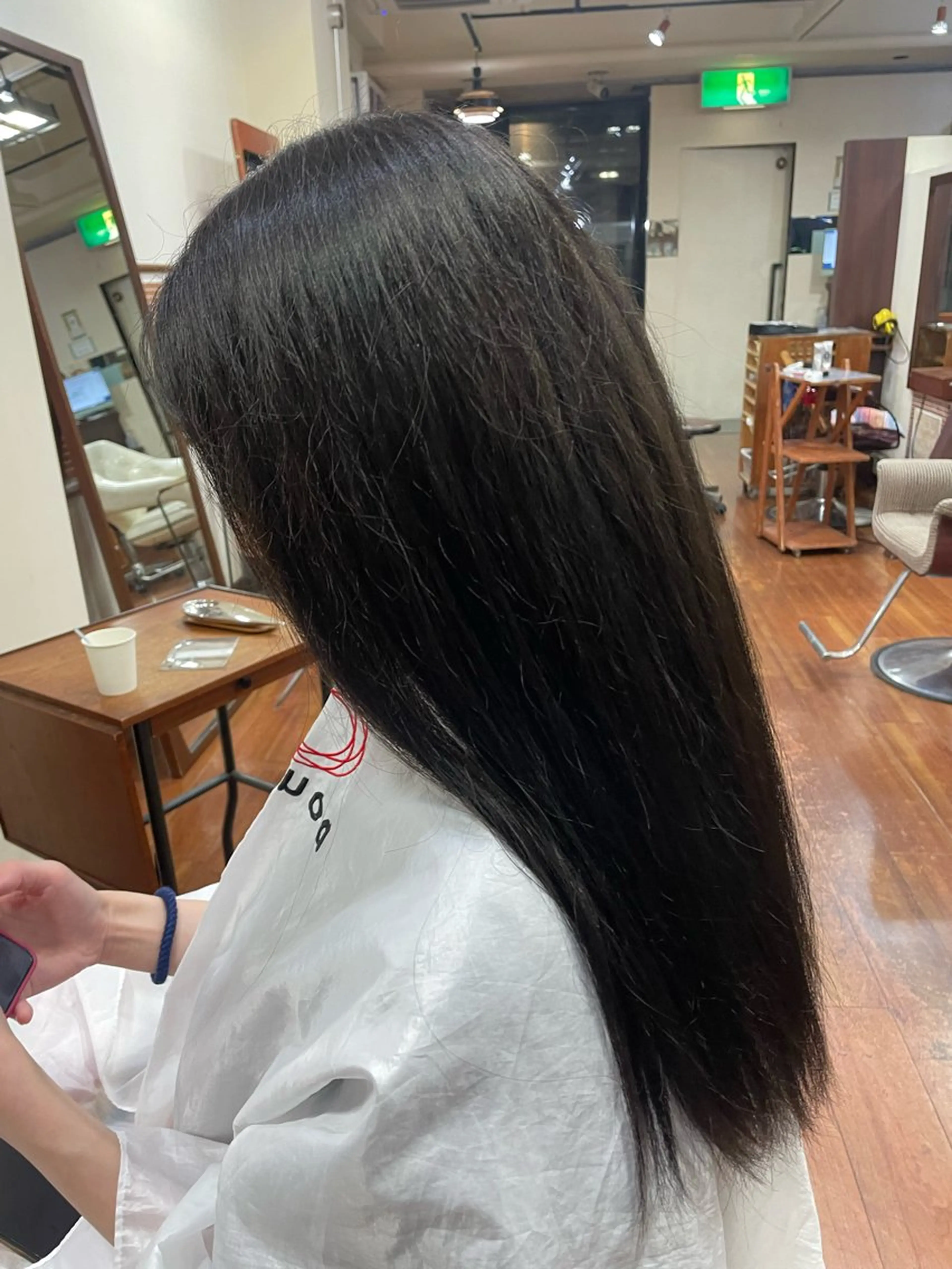 セミロング カラー 黒髪 ナチュラルブラック boucle所属・浅岡 昭汰のヘアスタイル