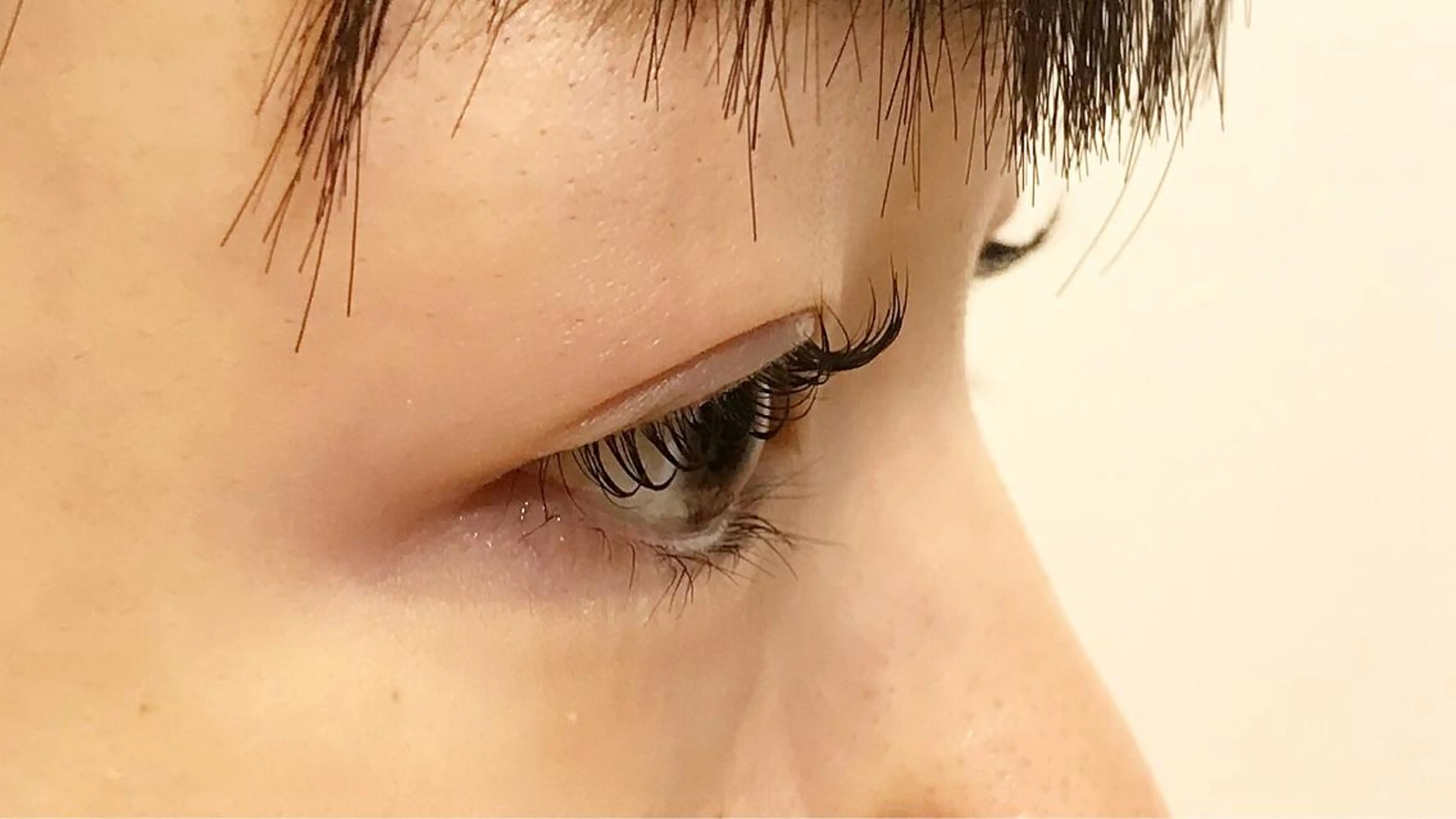 マツエク・マツパ miel大宮店所属・矢部 奈々の眉毛・アイブロウイメージ