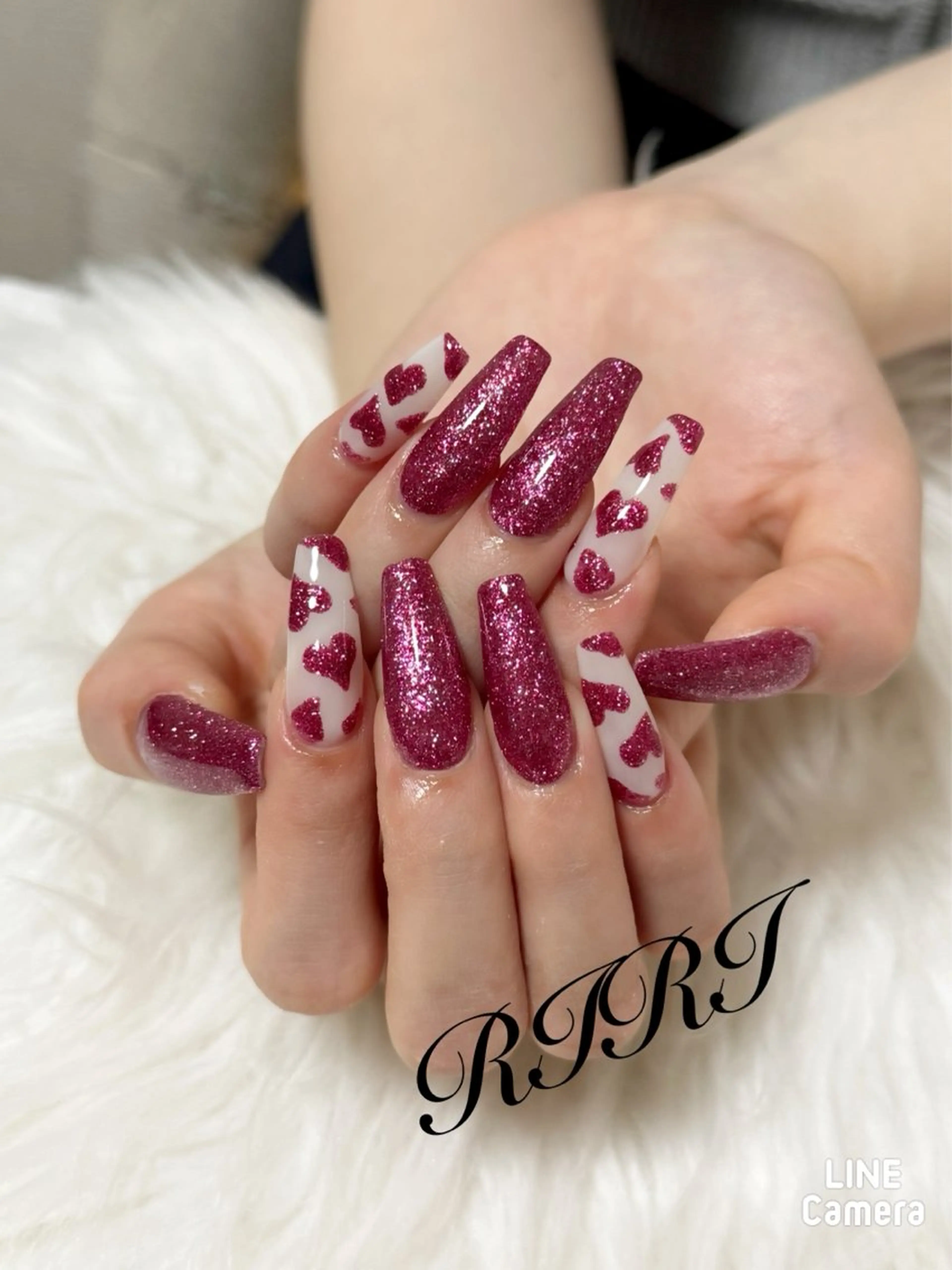 ネイル ジェルネイル ハート ラメ(グリッター) ロングネイル ピンク ハンドネイル riri オーナーのネイルデザイン