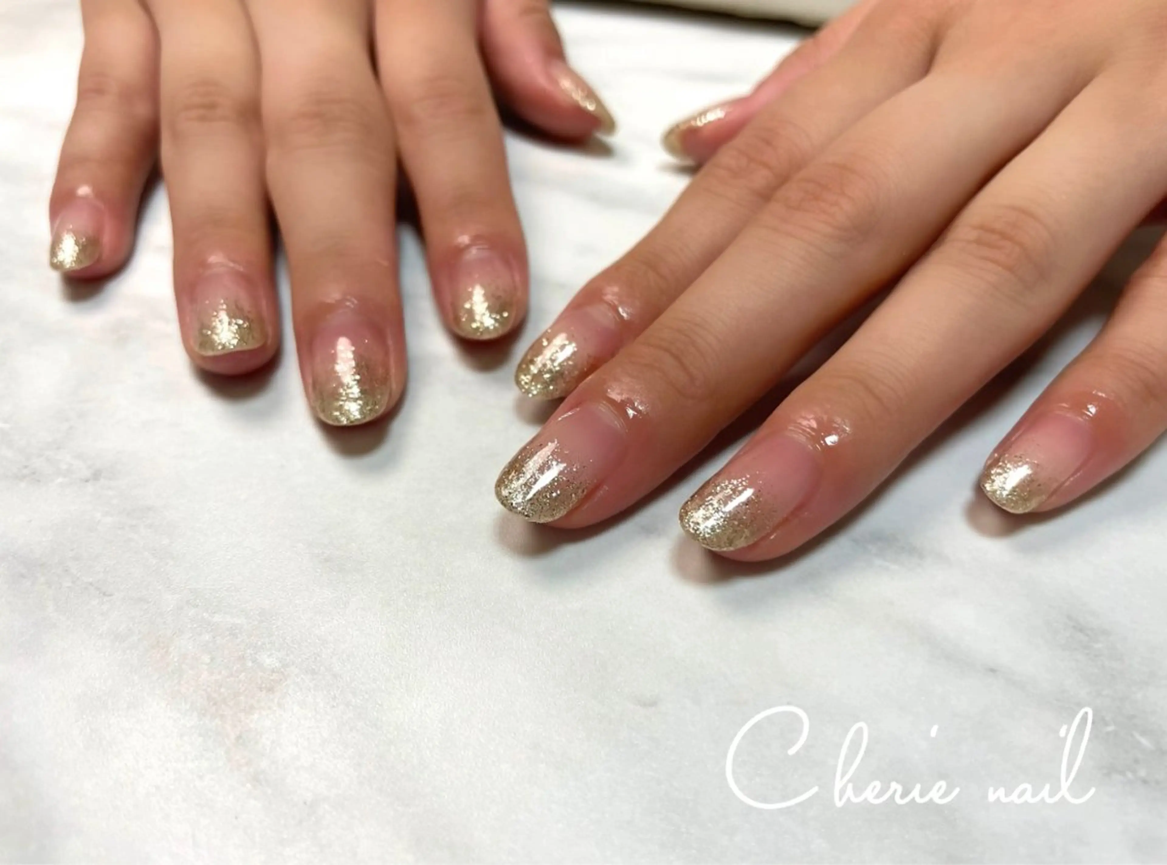 ネイル ゴールド ラメ(グリッター) ハンドネイル Cherienail yunaのネイルデザイン