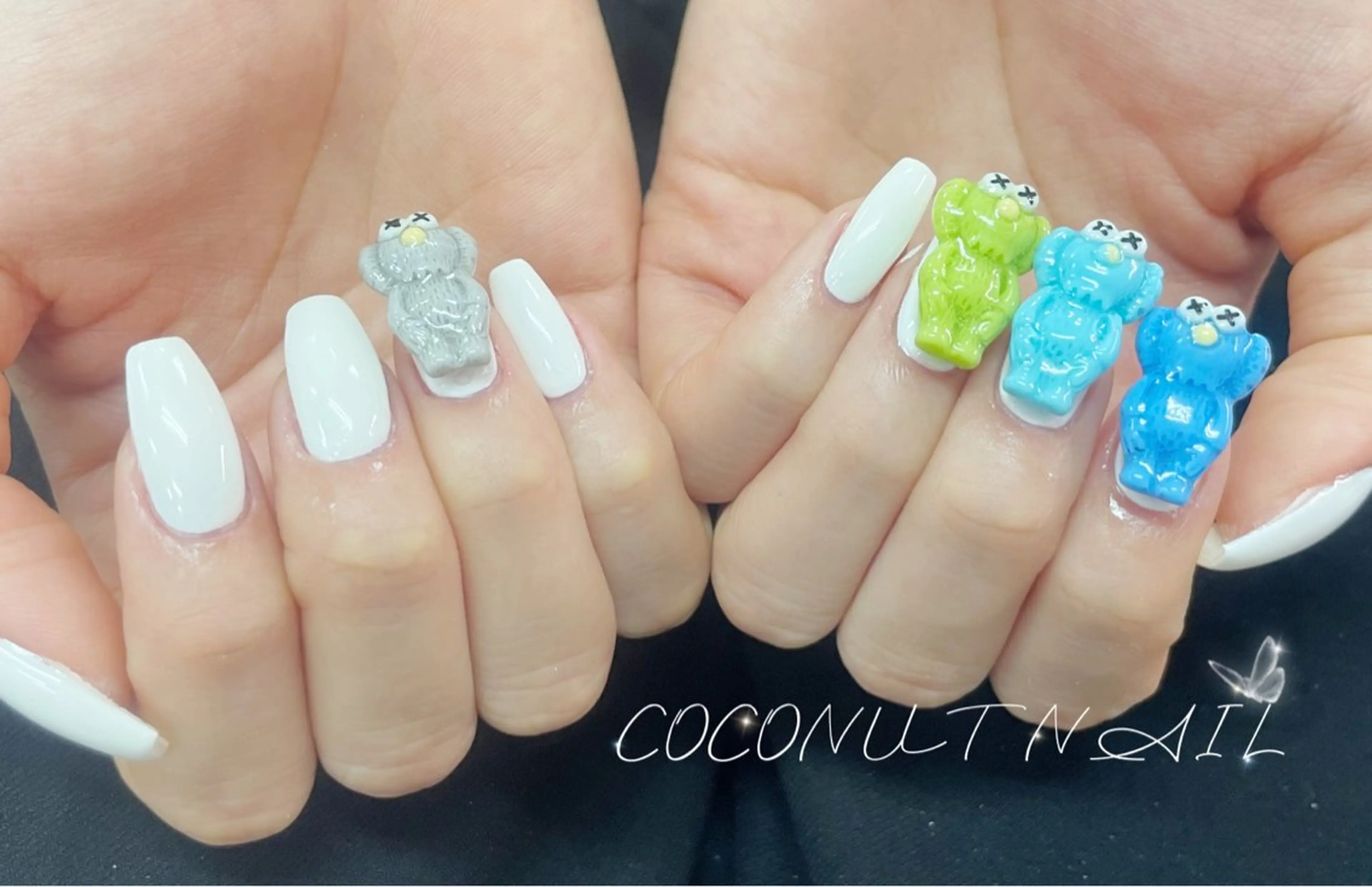 ネイル べっ甲ネイル フレンチネイル キラキラネイル ラメ(グリッター) マグネットネイル ハンドネイル 神田 ココナッツのネイルデザイン