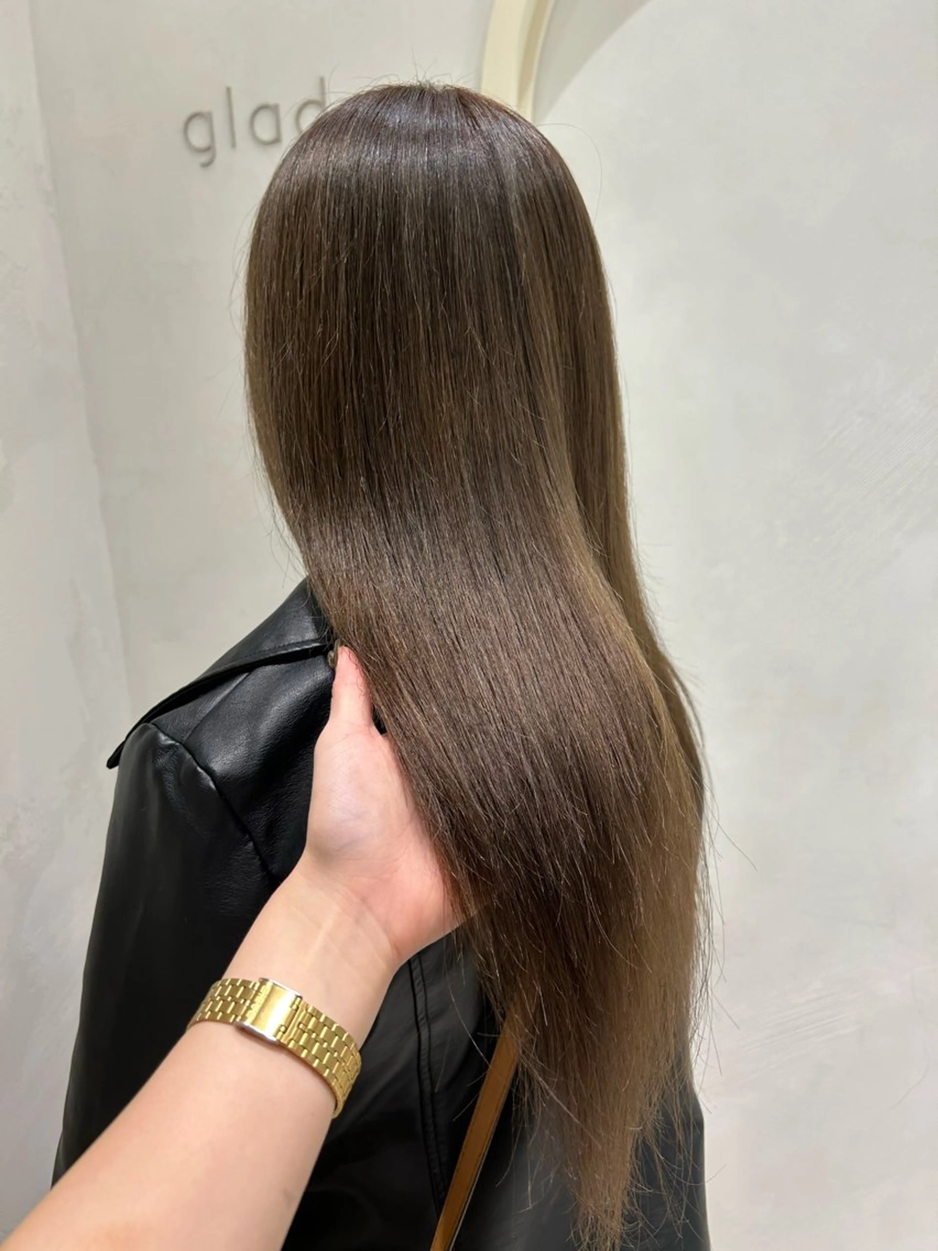 カラー グレージュ 寺田 雅のヘアスタイル