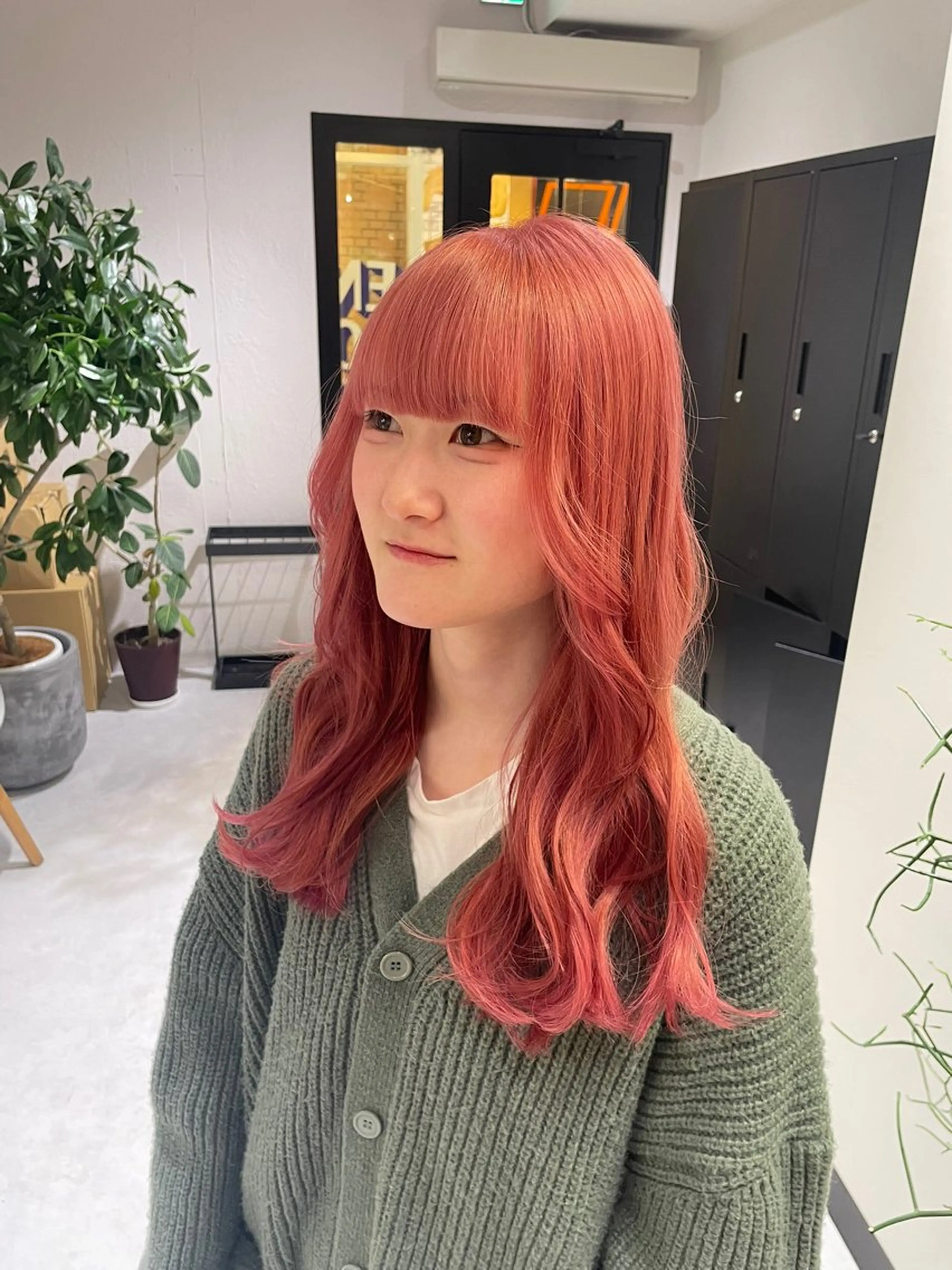 ロング カット ヘアカラー _WHITE京橋店 佐伯 碧のヘアスタイル