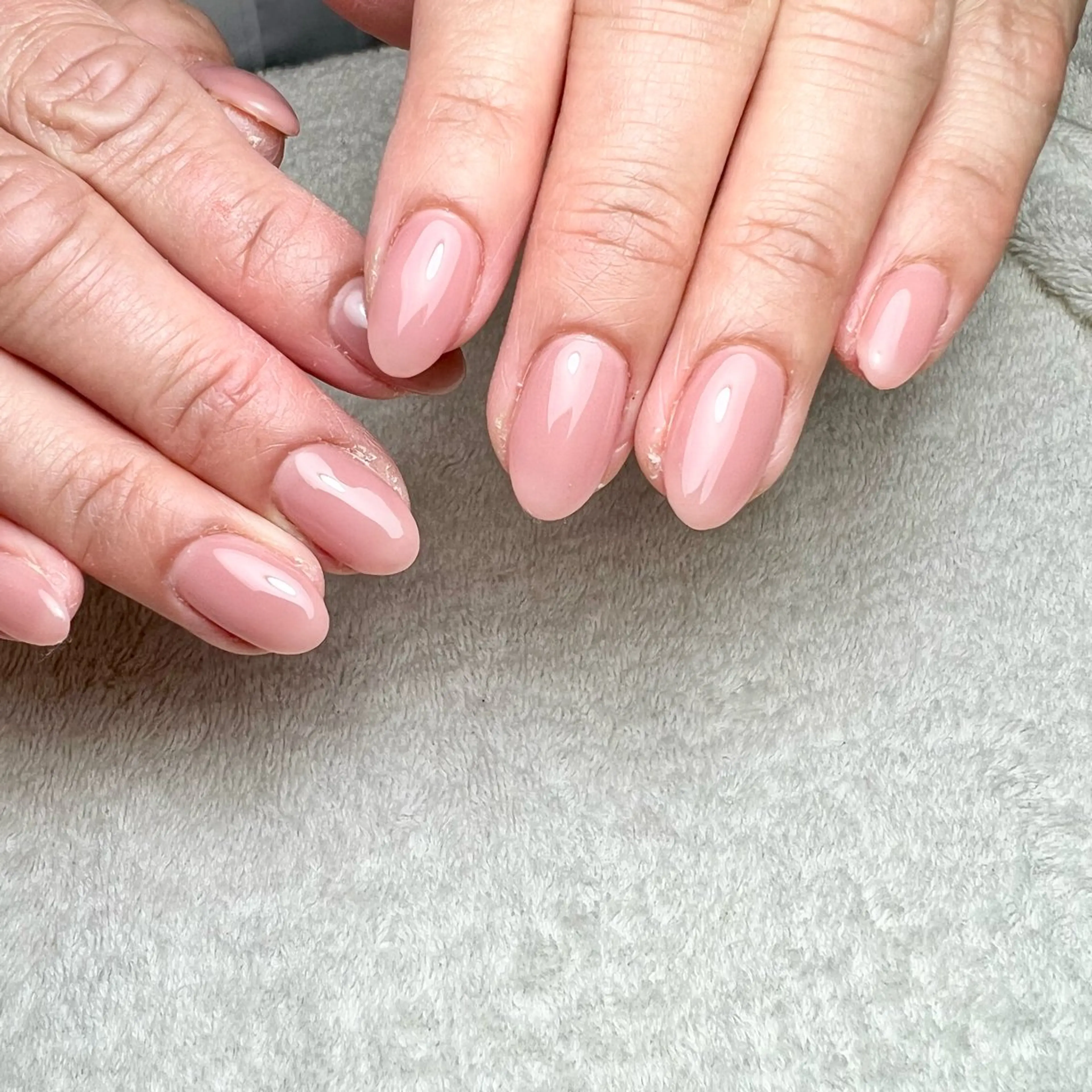 ネイル ワンカラーネイル シンプルネイル ハンドネイル COCO+所属・COCO +のエステ・リラクイメージ