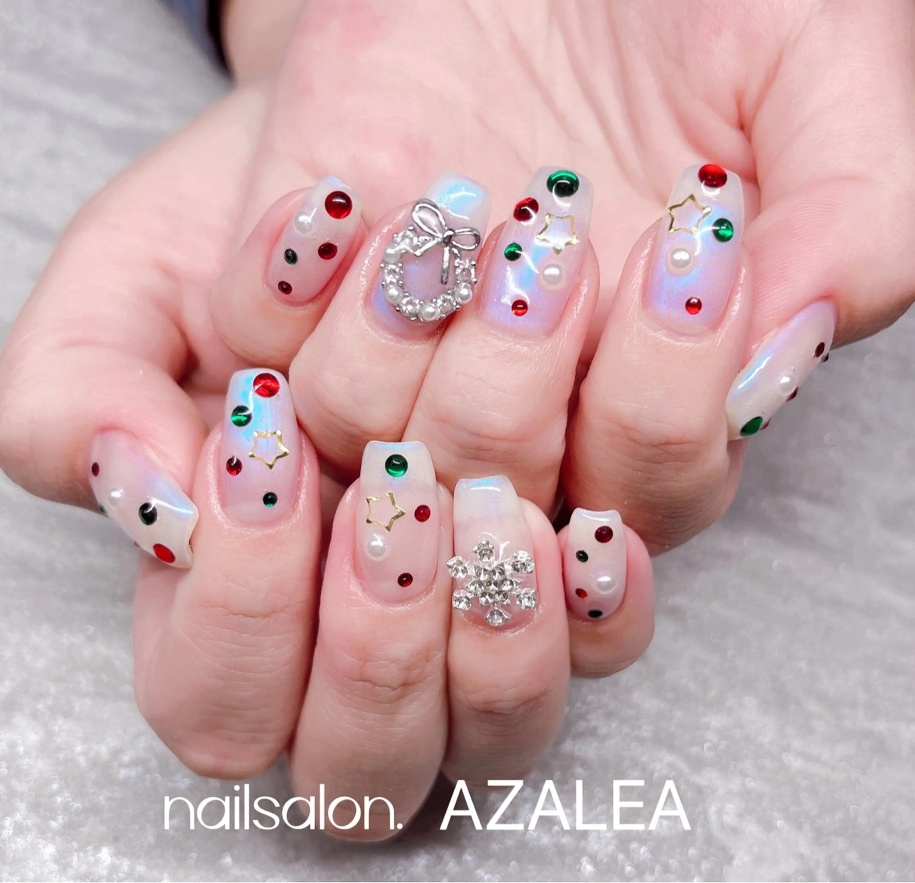 ネイル R inのネイルデザイン