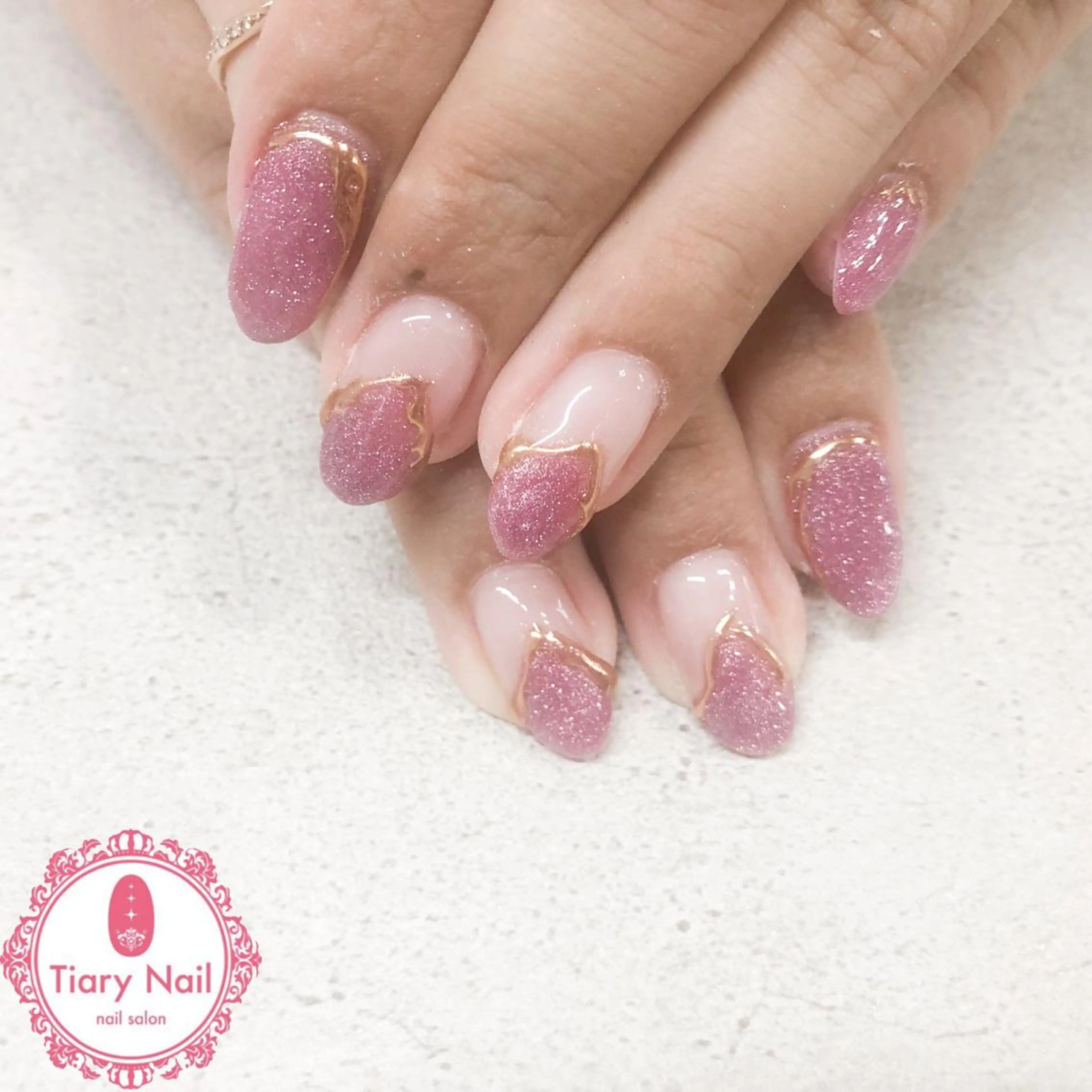 ネイル tiarynail K Kのネイルデザイン