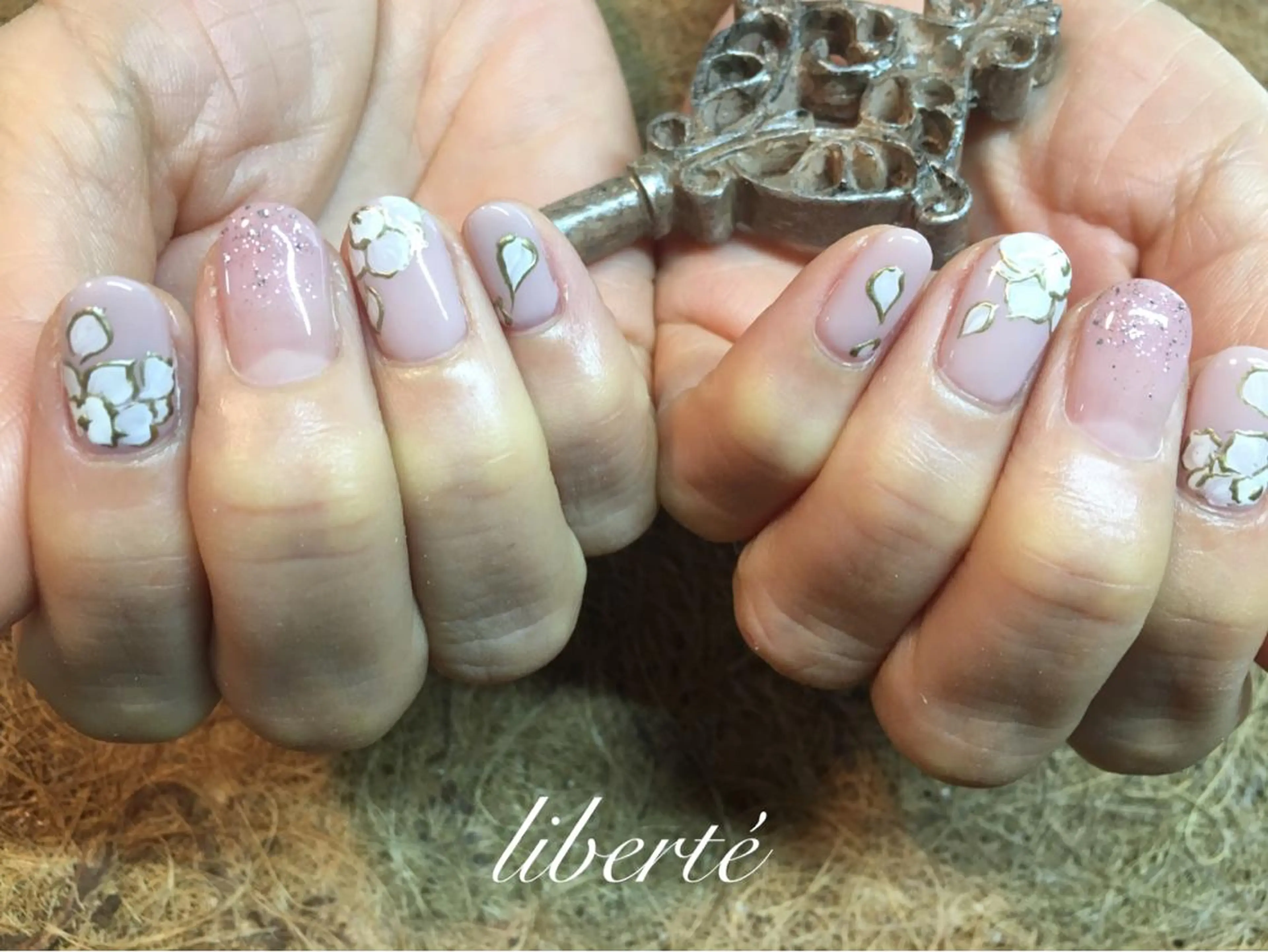 ネイル liberté (リベルテ)のネイルデザイン