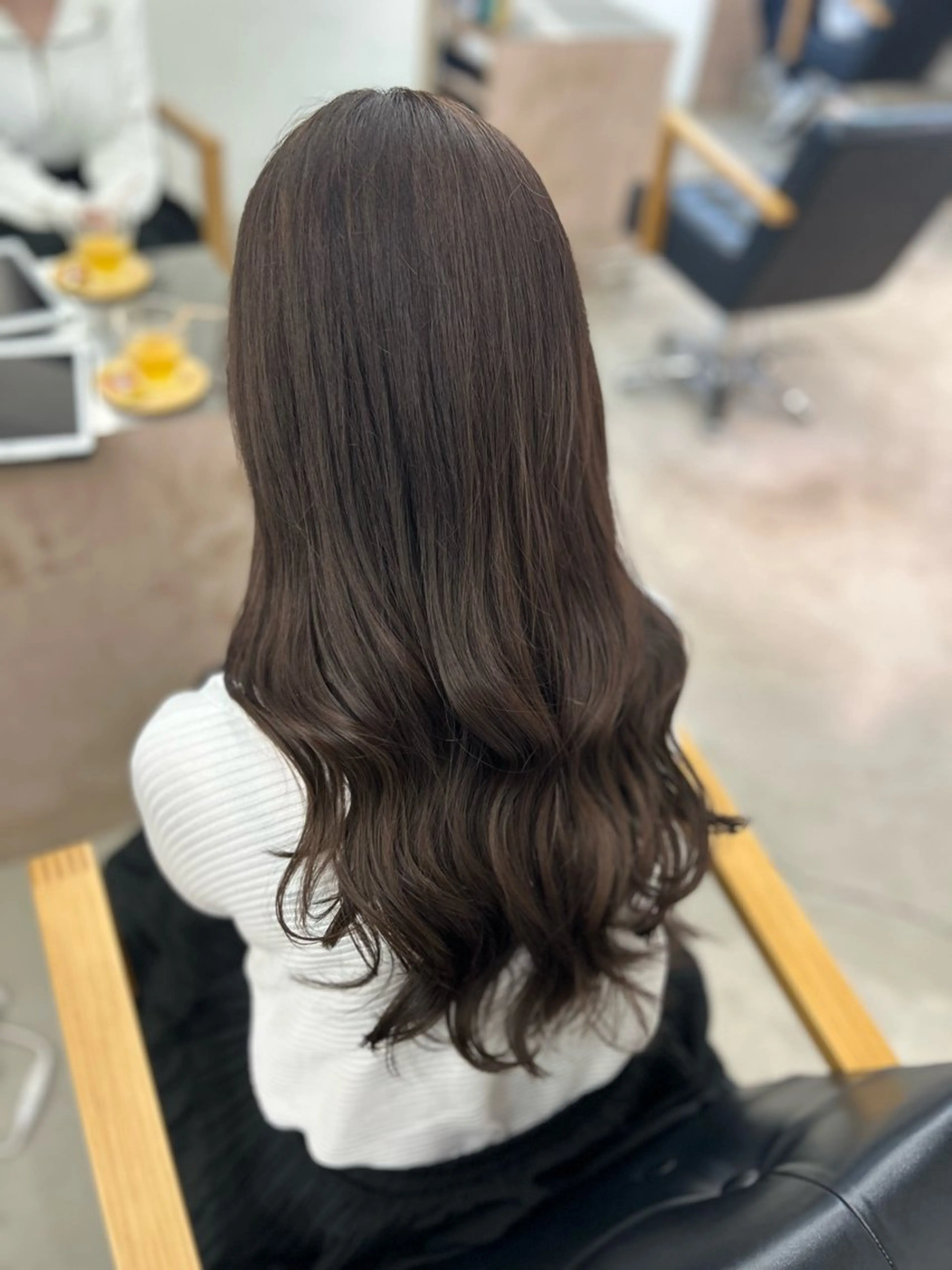 ロング カラー ベージュカラー noa  🦋 ブリーチ/暖色のヘアスタイル