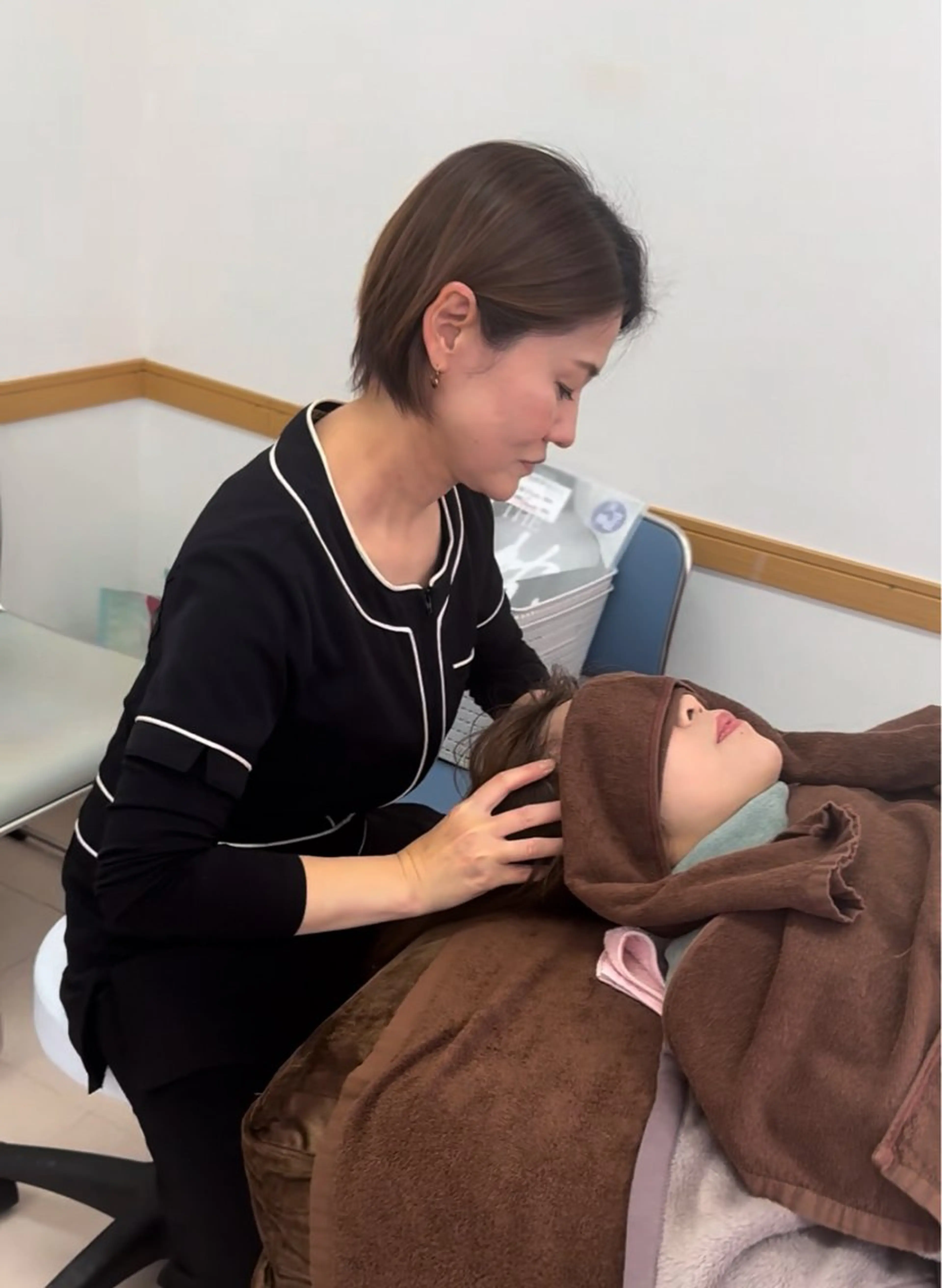 [初回限定] 【60分】女性専用のドライヘッドスパ(肩こり、頭痛、目の疲れなど)の写真