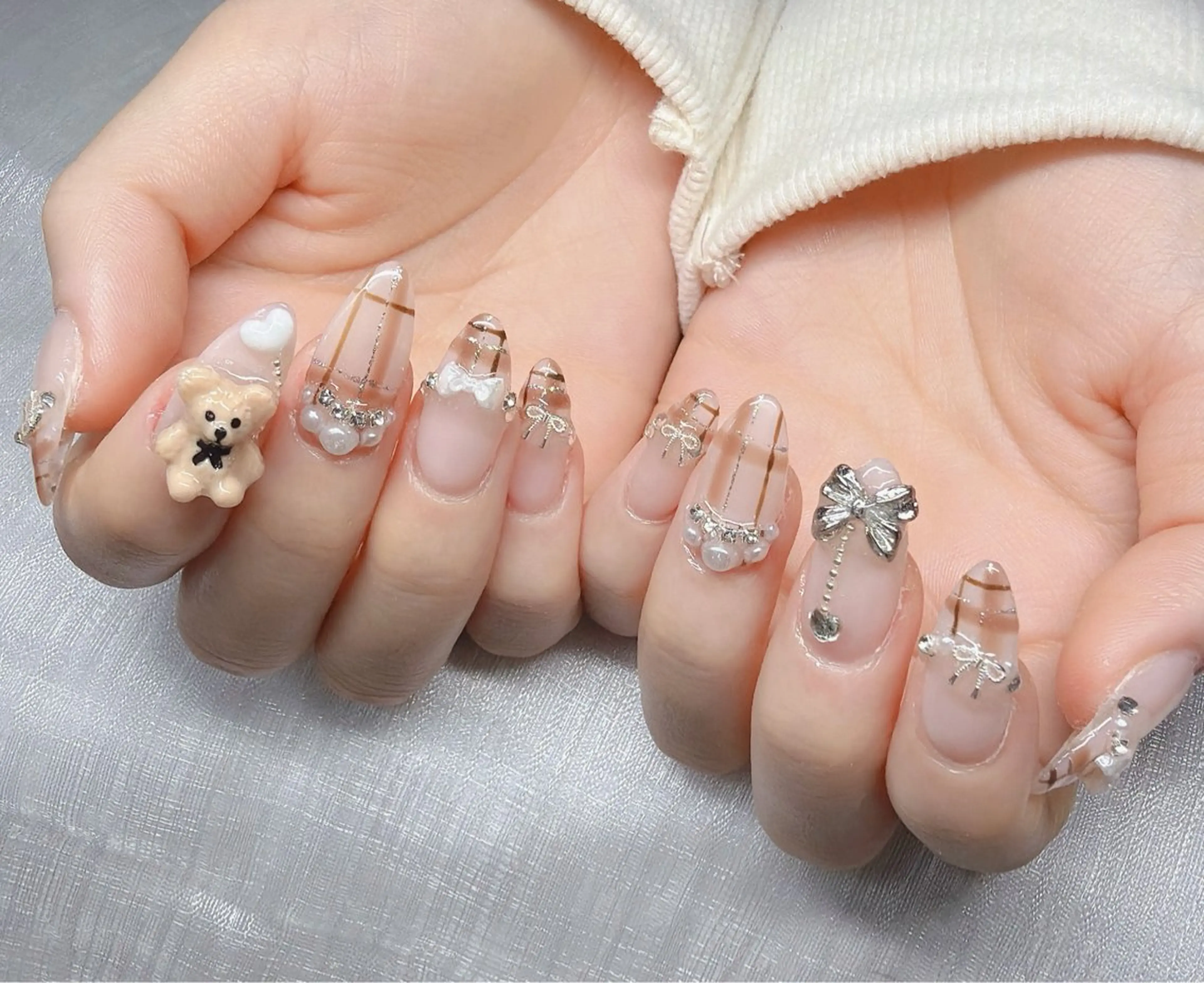 ネイル ハンドネイル Lee Nailsのネイルデザイン