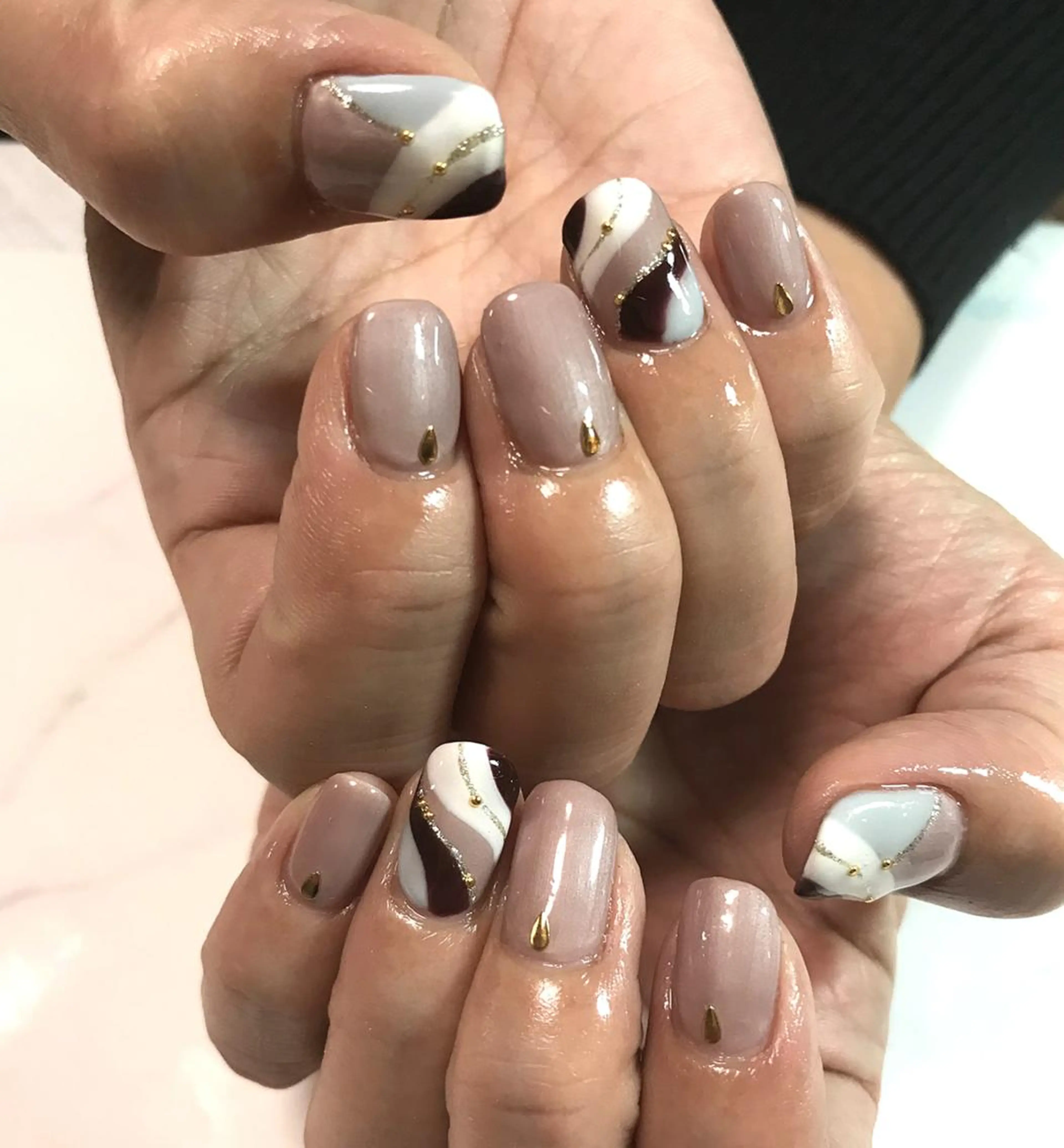 ネイル 持ち込み イワサキ  のネイルデザイン