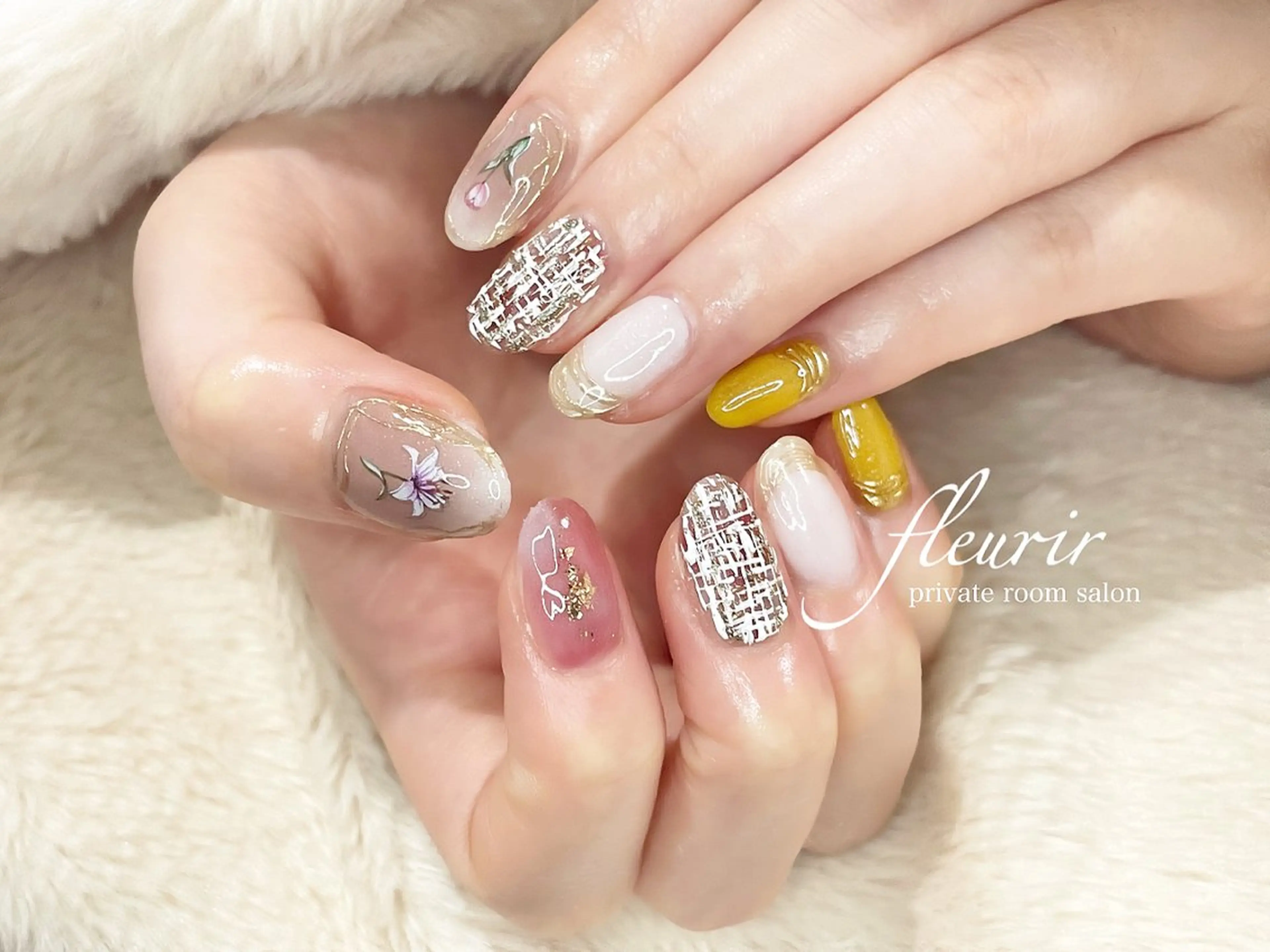 ネイル ニュアンスネイル フルリール 【プライベートサロンのネイルデザイン