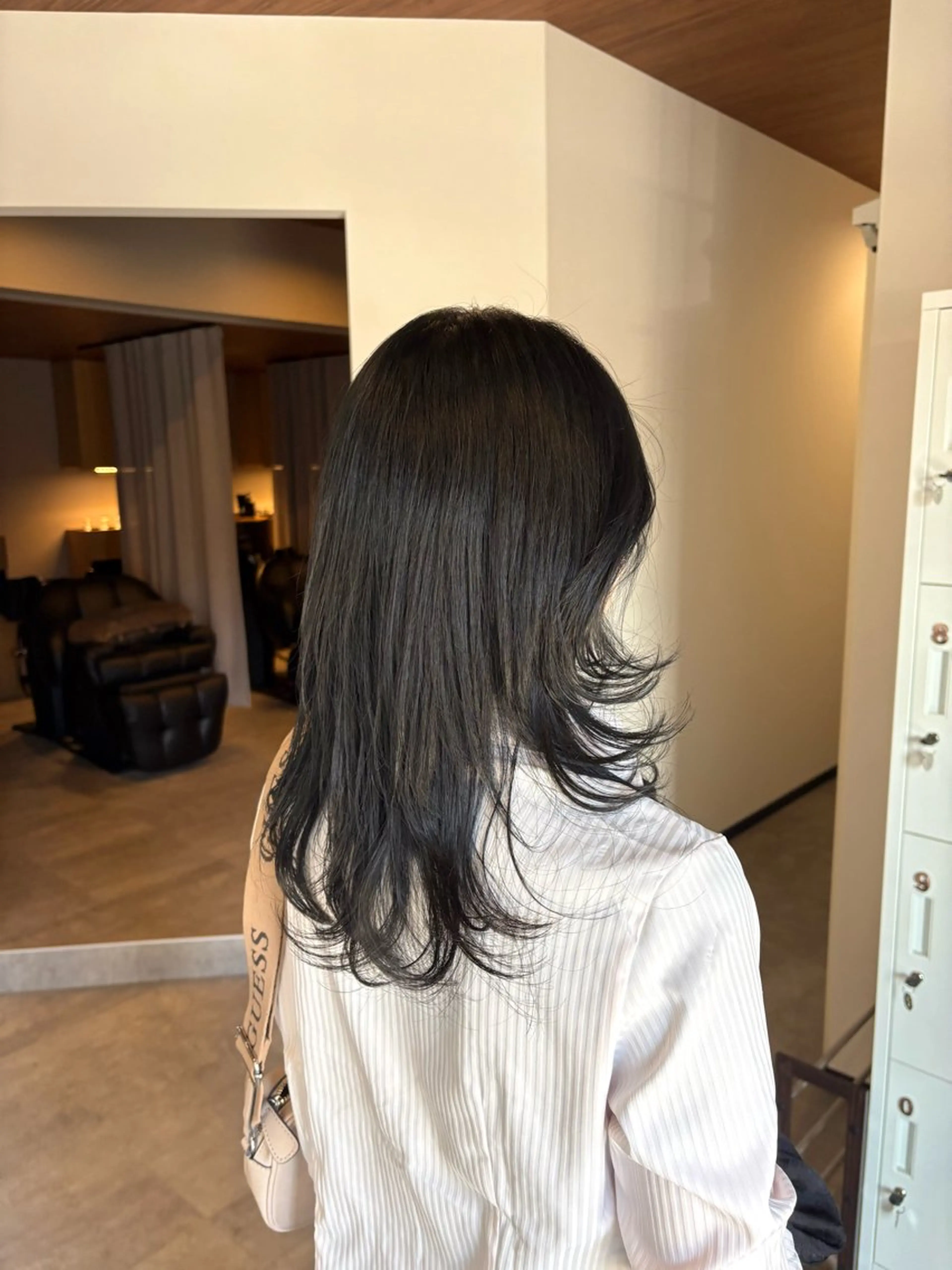 ミディアム カラー waku所属・豊橋/菜月/ブリーチ /艶カラーハイトーンのヘアスタイル