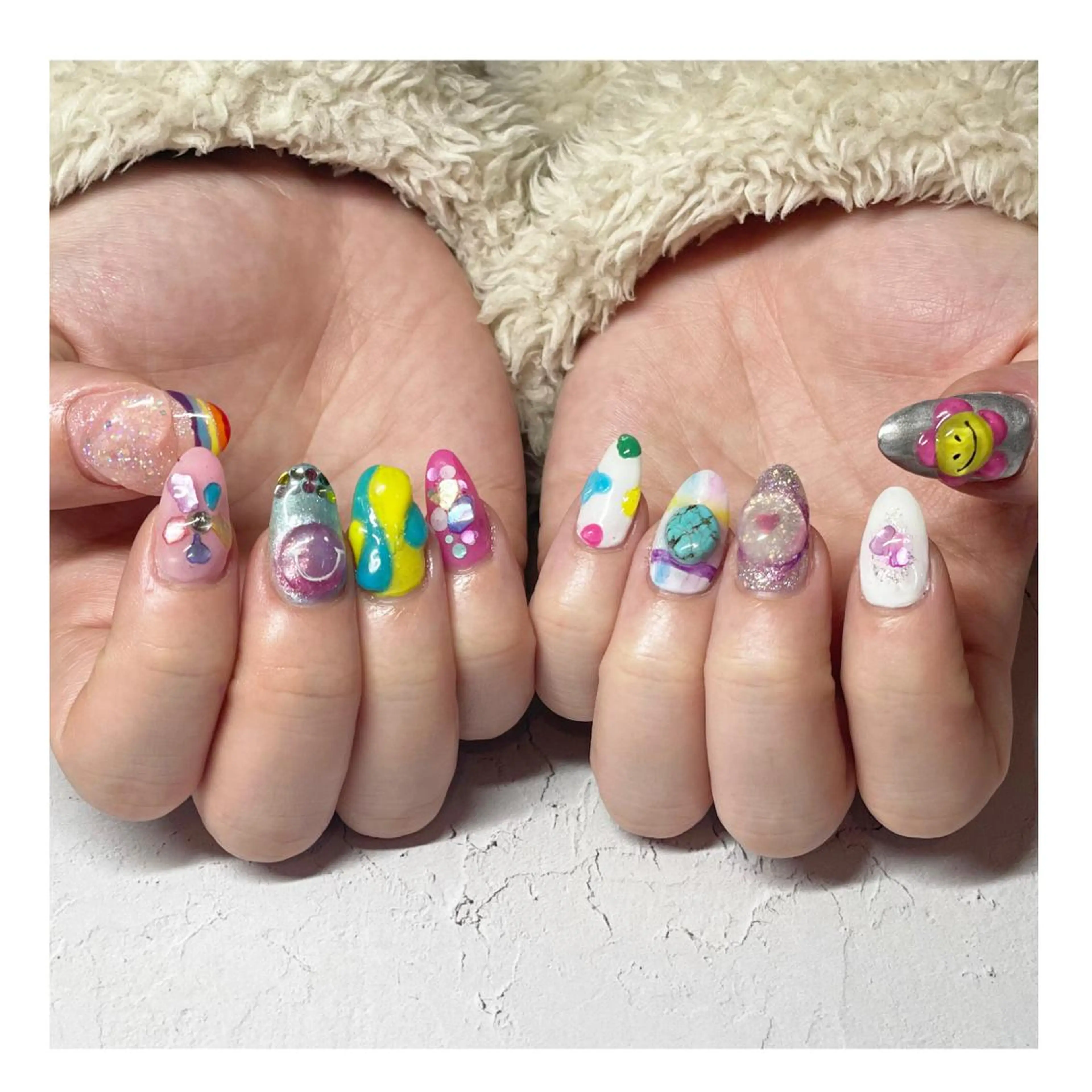 ネイル ジェルネイル 持ち込み ハンドネイル LaLa Peach 福岡のマツエク・マツパデザイン